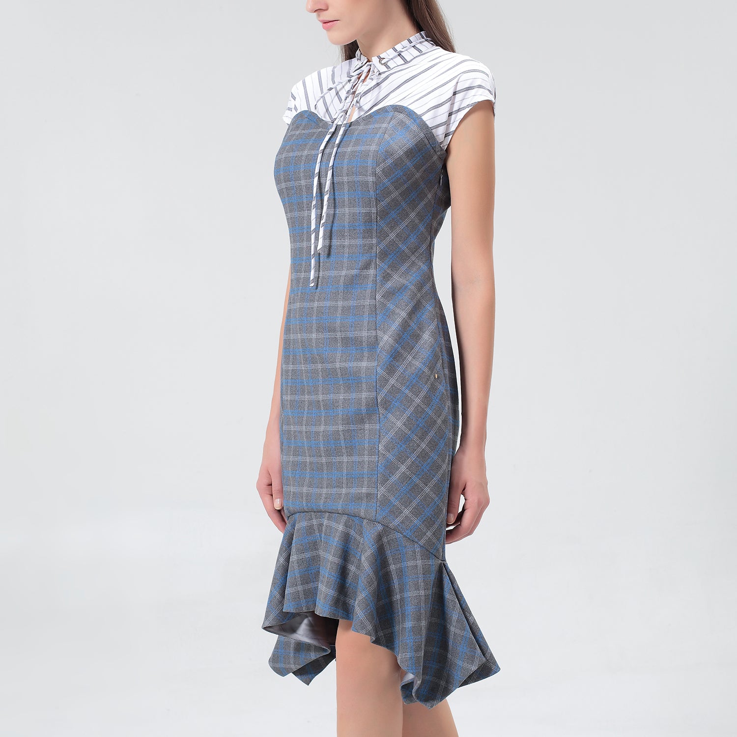 Robe bustier bi-matière structurée à ourlet volanté