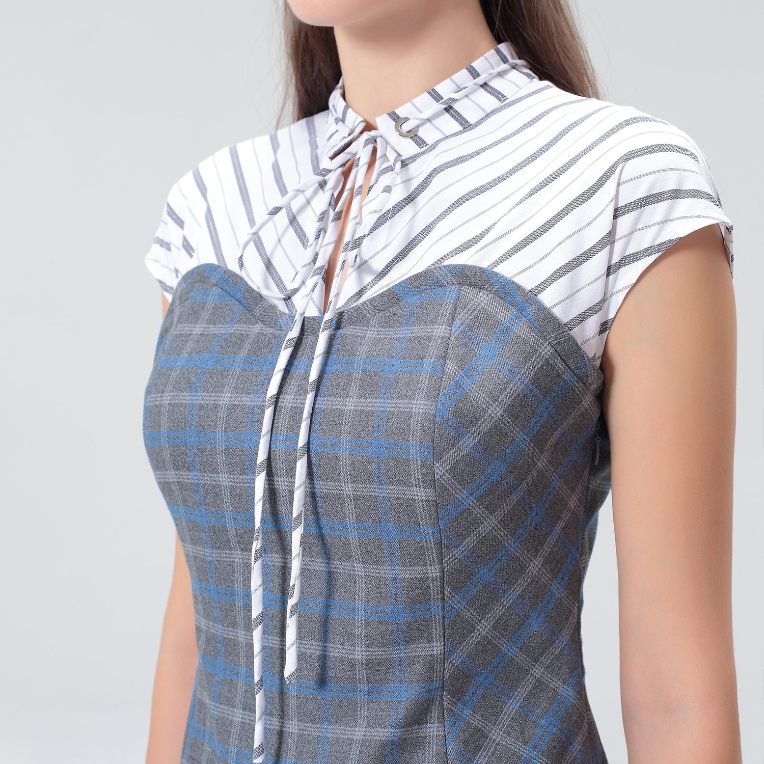 Robe bustier bi-matière structurée à ourlet volanté