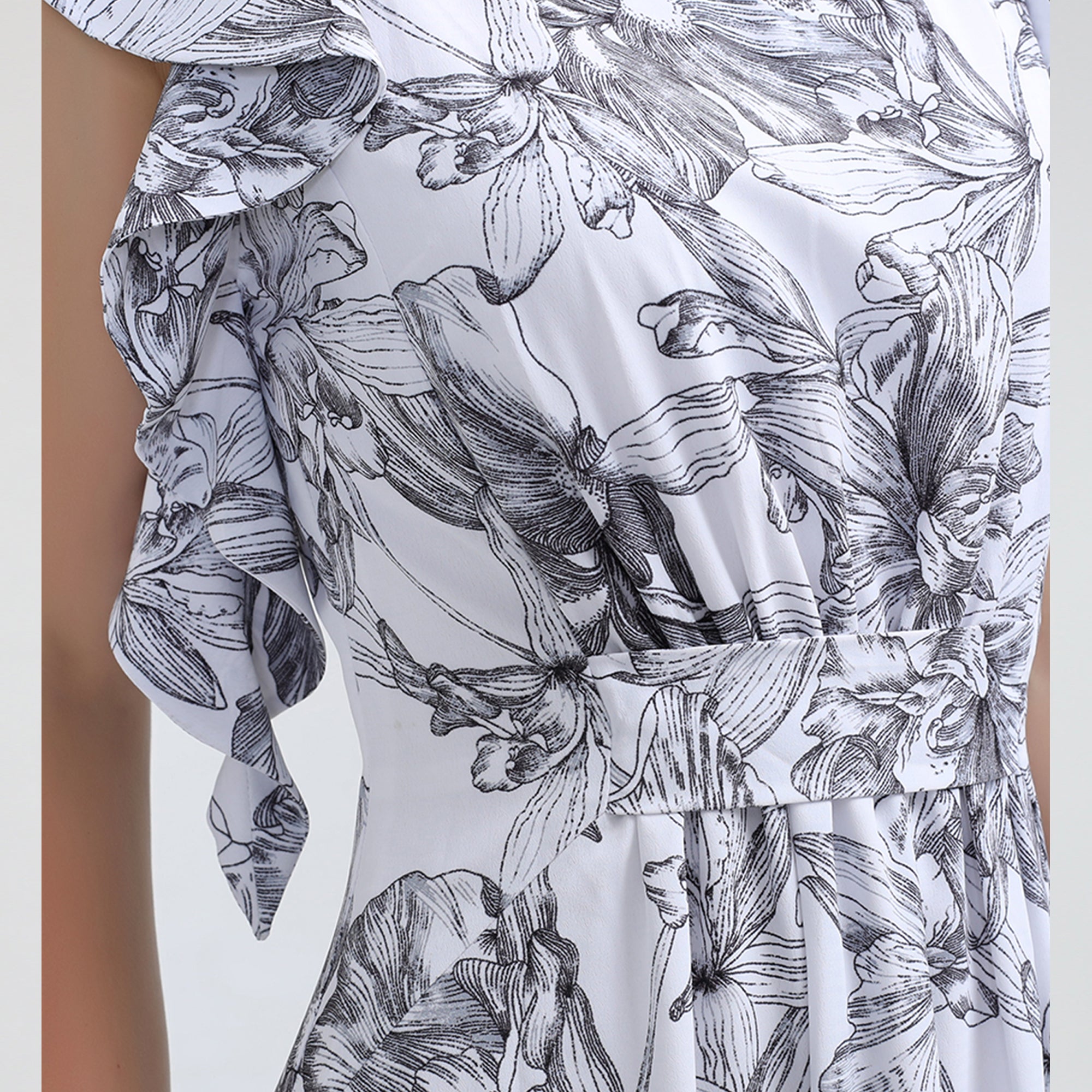 Robe longue à imprimé fleuri linéaire