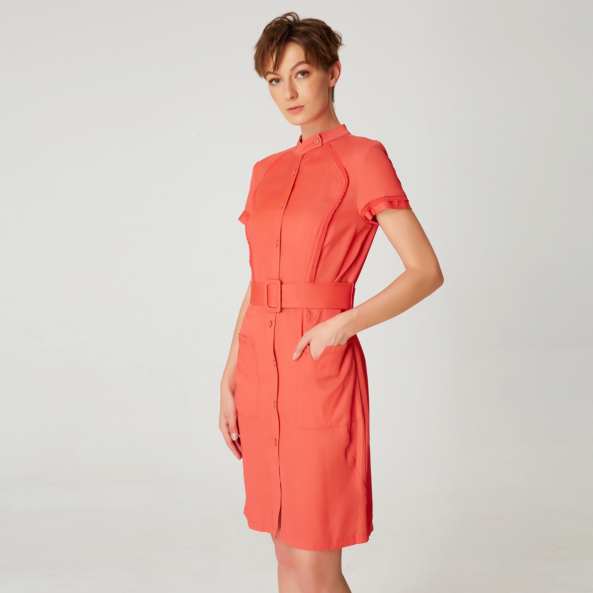 Robe chemise courte structurée