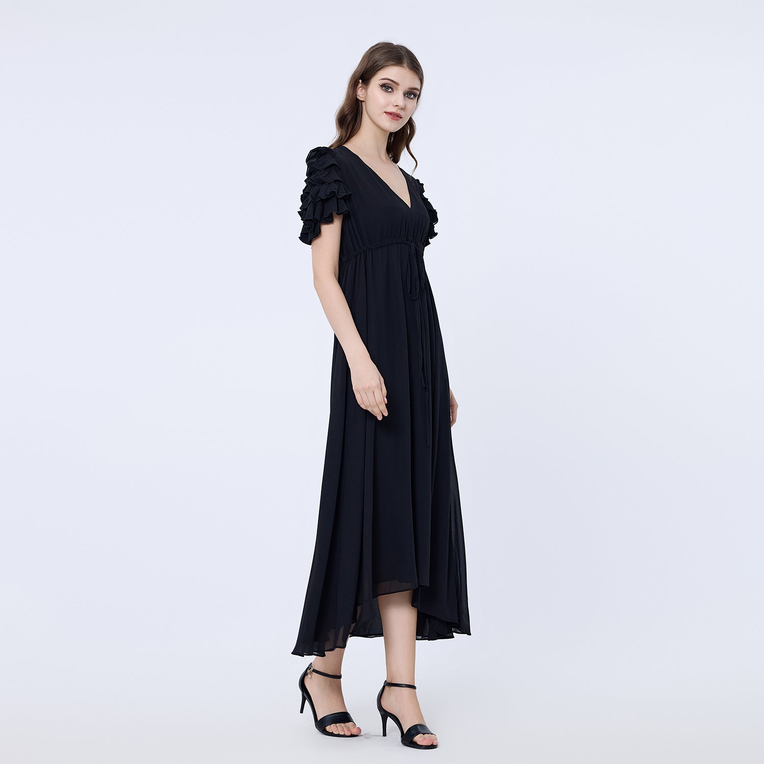 Robe longue trapèze à épaules volantées