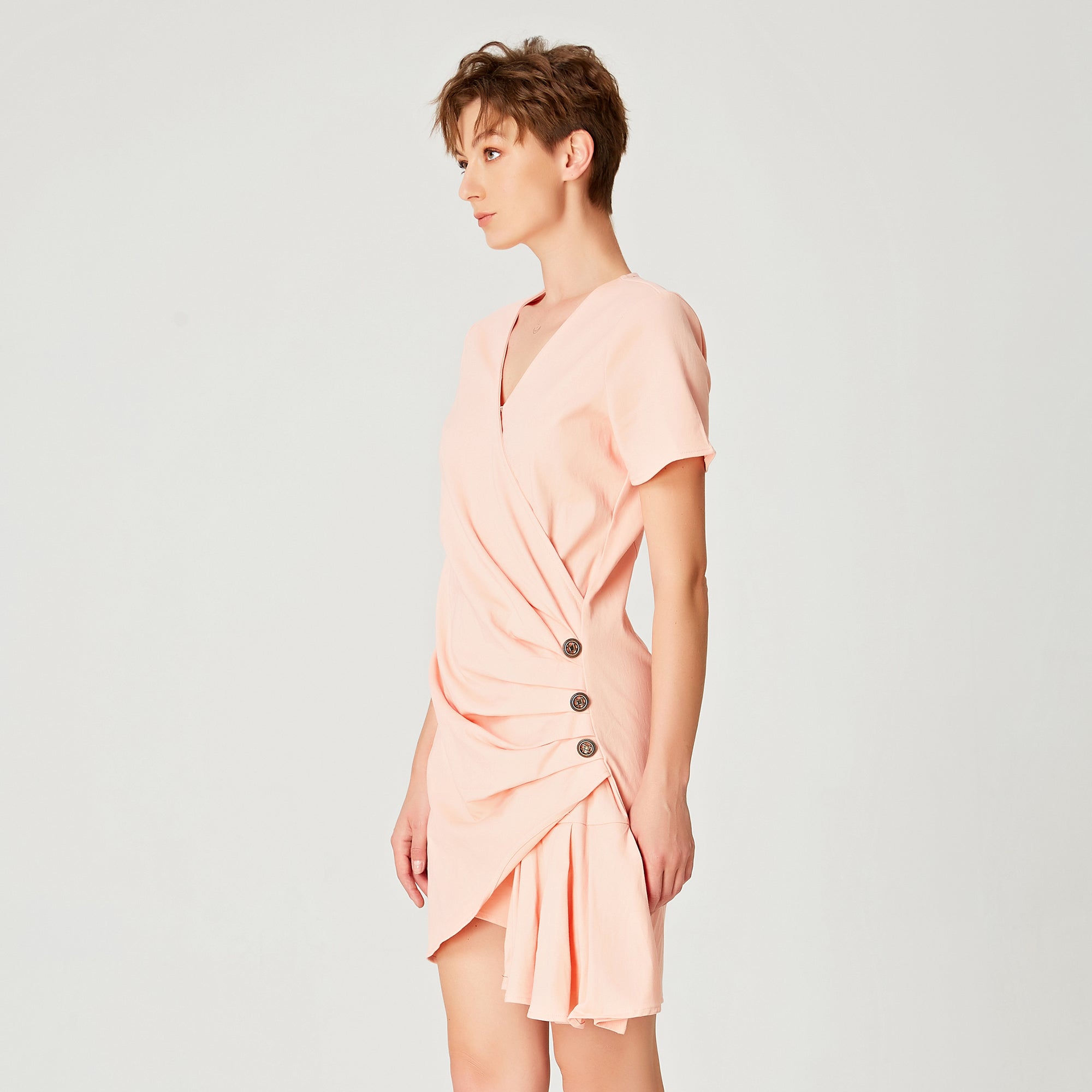 Robe courte asymétrique drapée en popeline