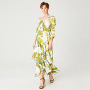 Robe midi à imprimé tropical et à volants plongeants et buste coeur-croisé