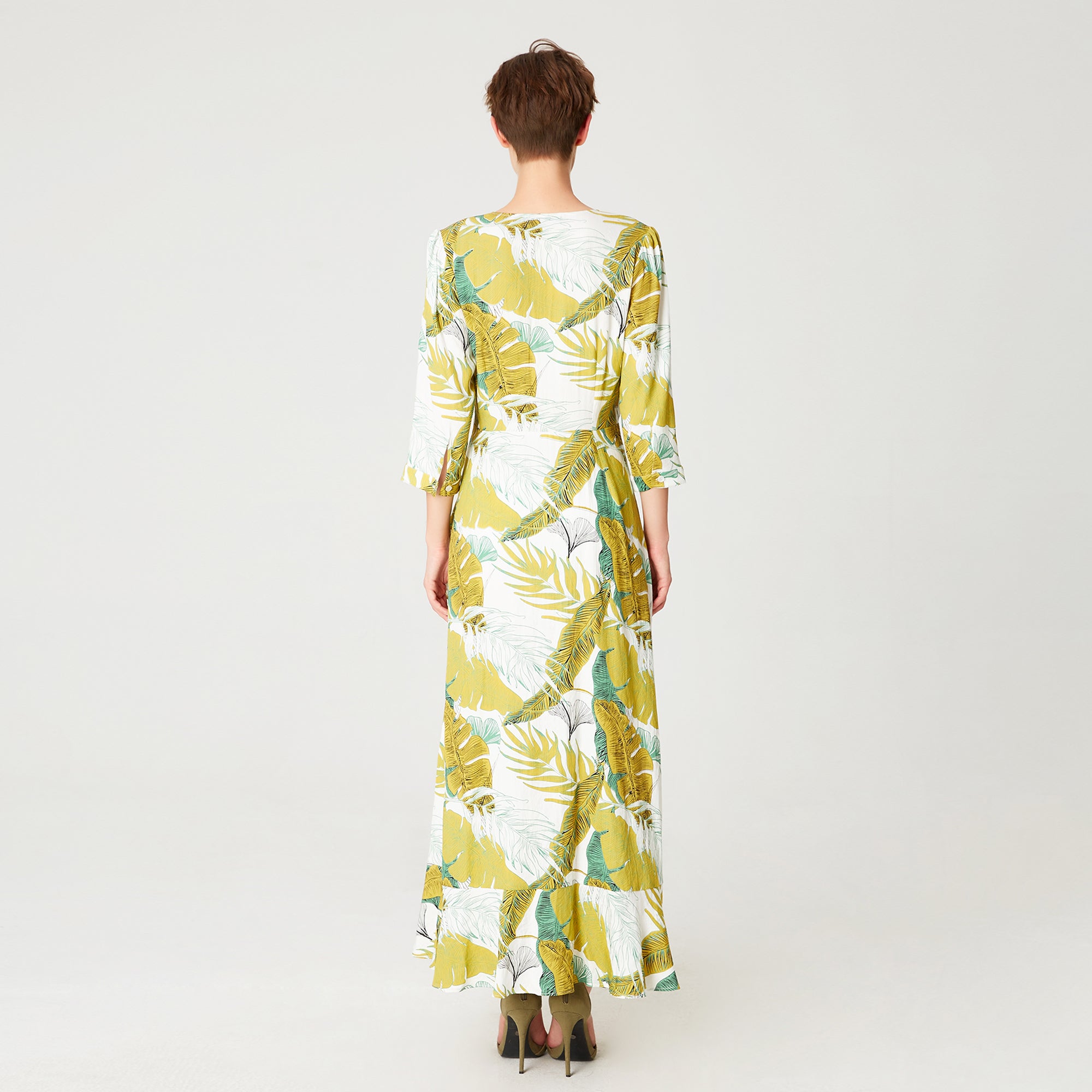 Robe midi à imprimé tropical et à volants plongeants et buste coeur-croisé