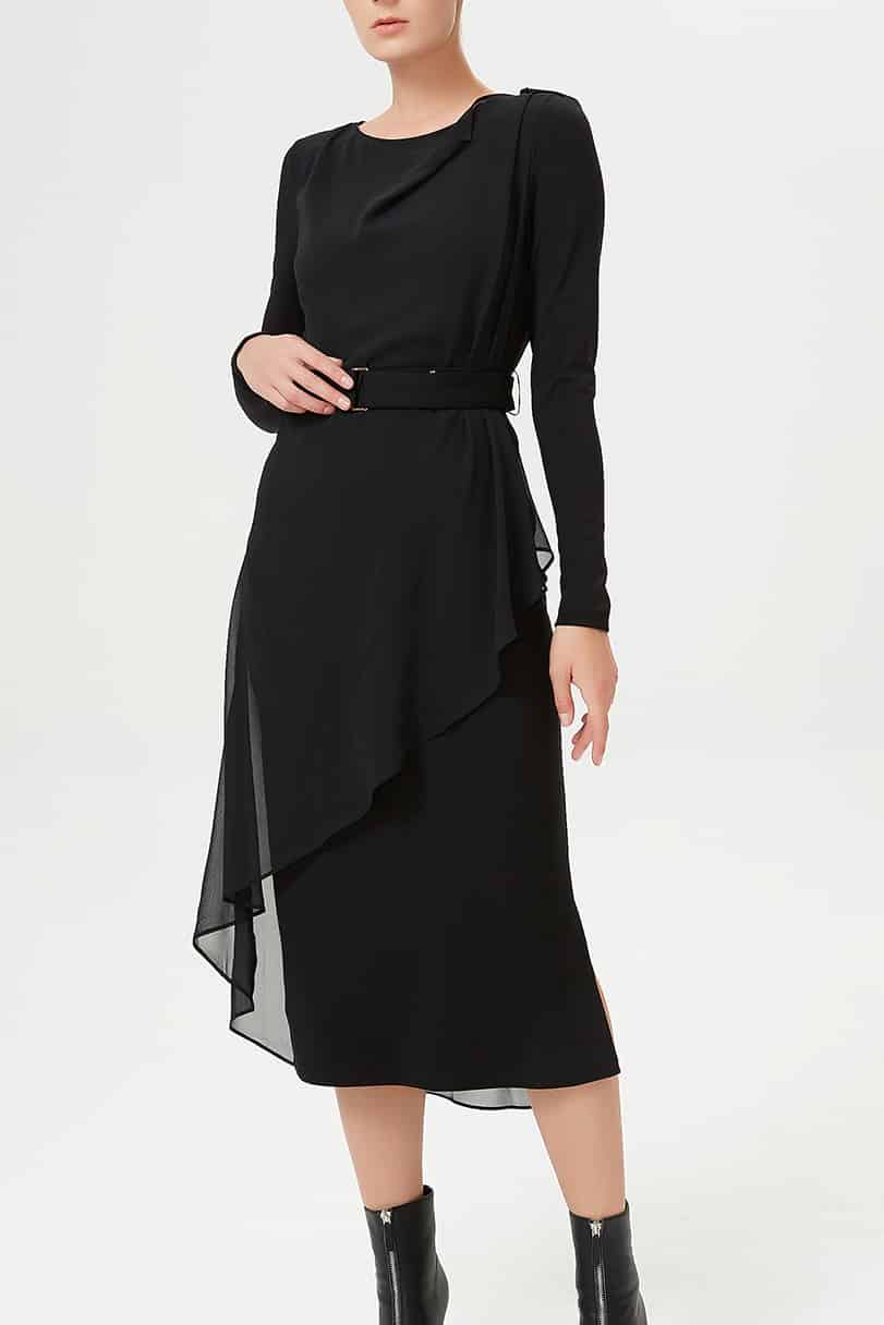 Robe asymétrique ajustée en mousseline et jersey