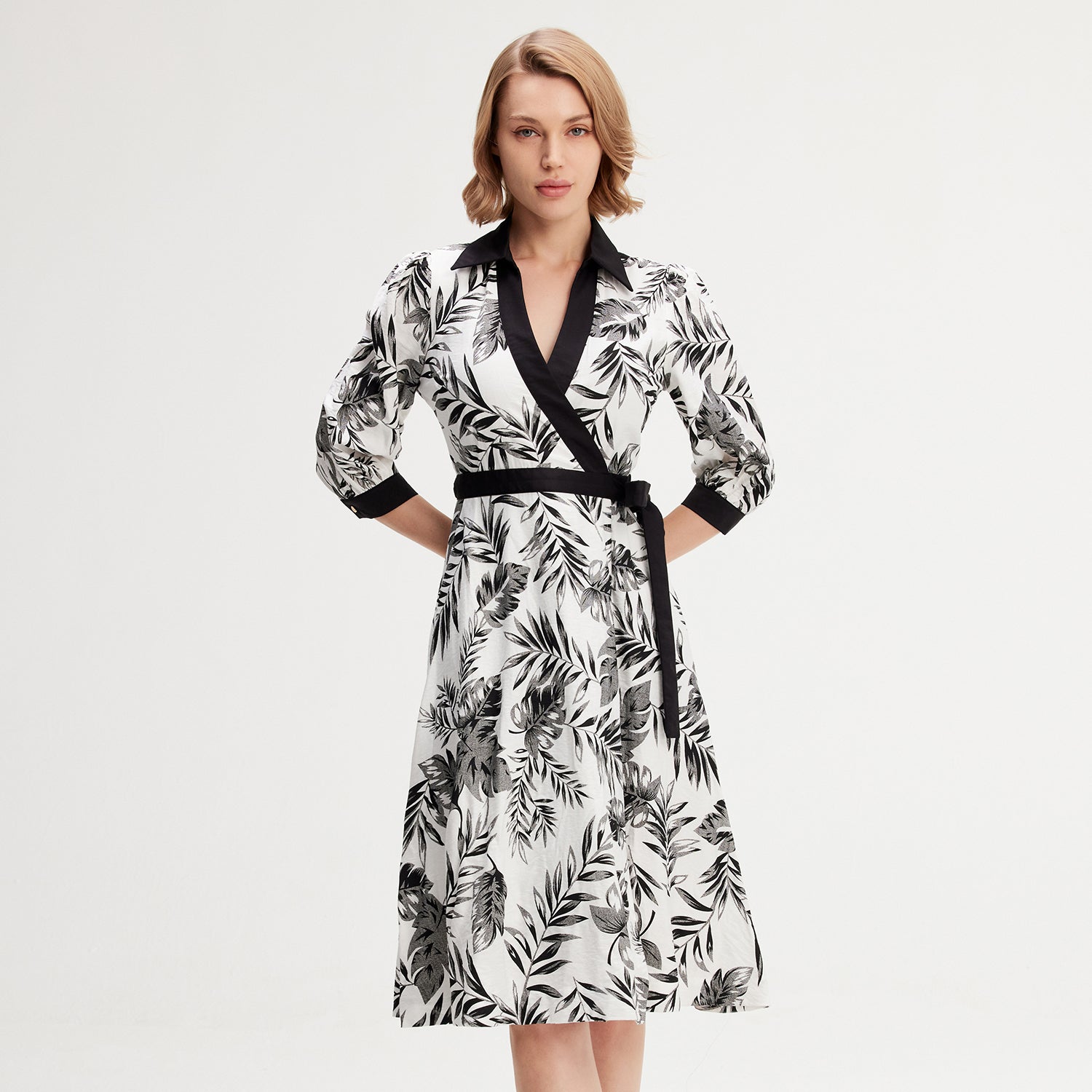 Robe portefeuille bi-matières à imprimé tropical en viscose