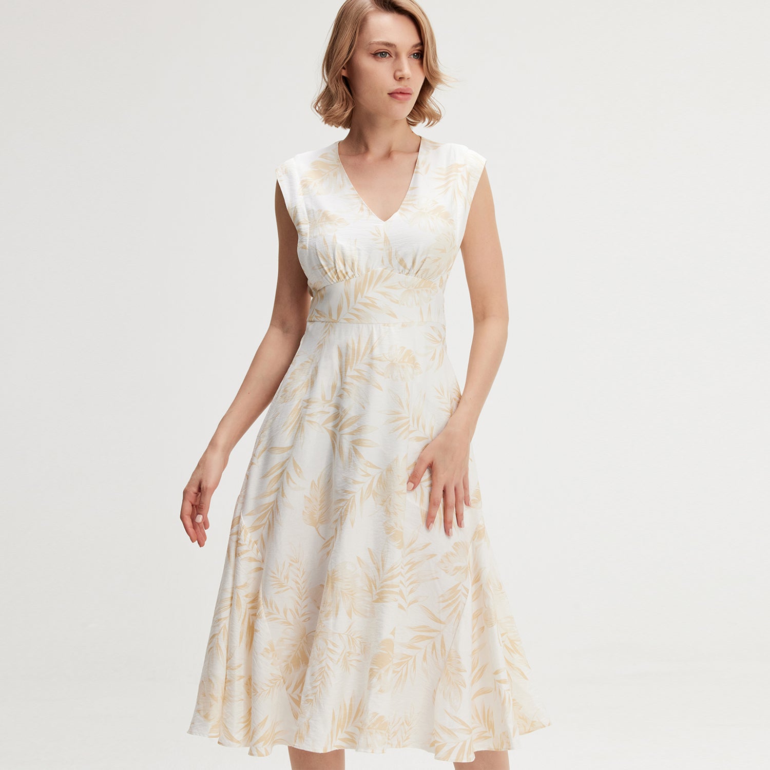Robe sans manche à viscose évasée à imprimé tropical