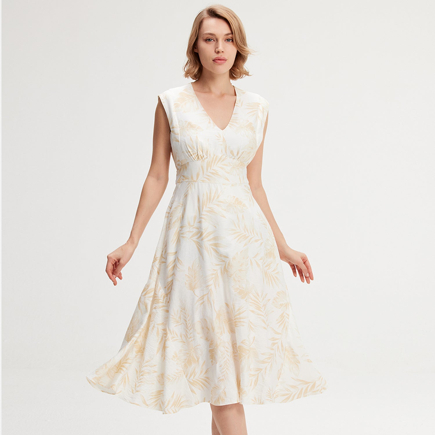 Robe sans manche à viscose évasée à imprimé tropical