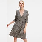 Robe patineuse drapé croisé sur le côté
