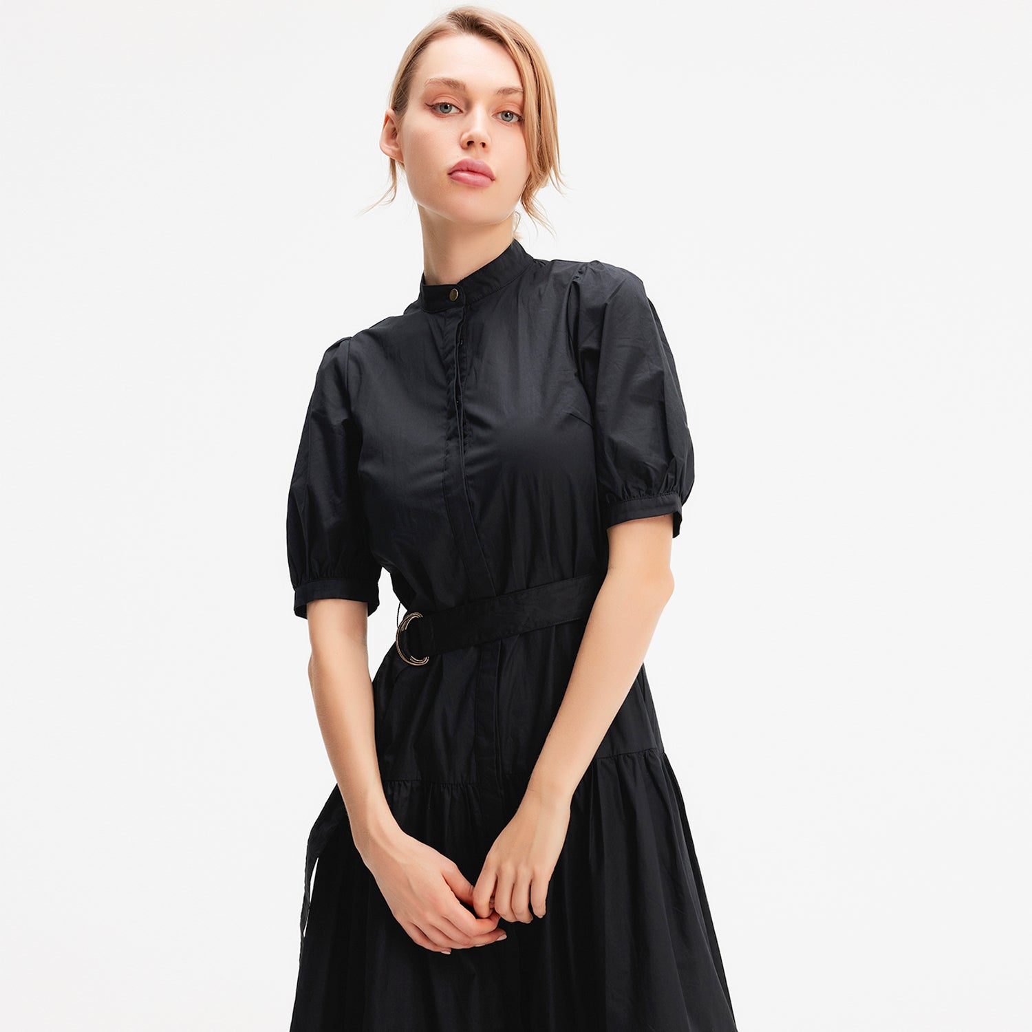Robe chemise en coton à ceinture ajoutée