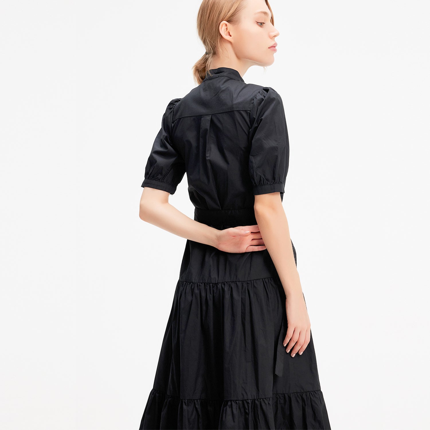 Robe chemise en coton à ceinture ajoutée