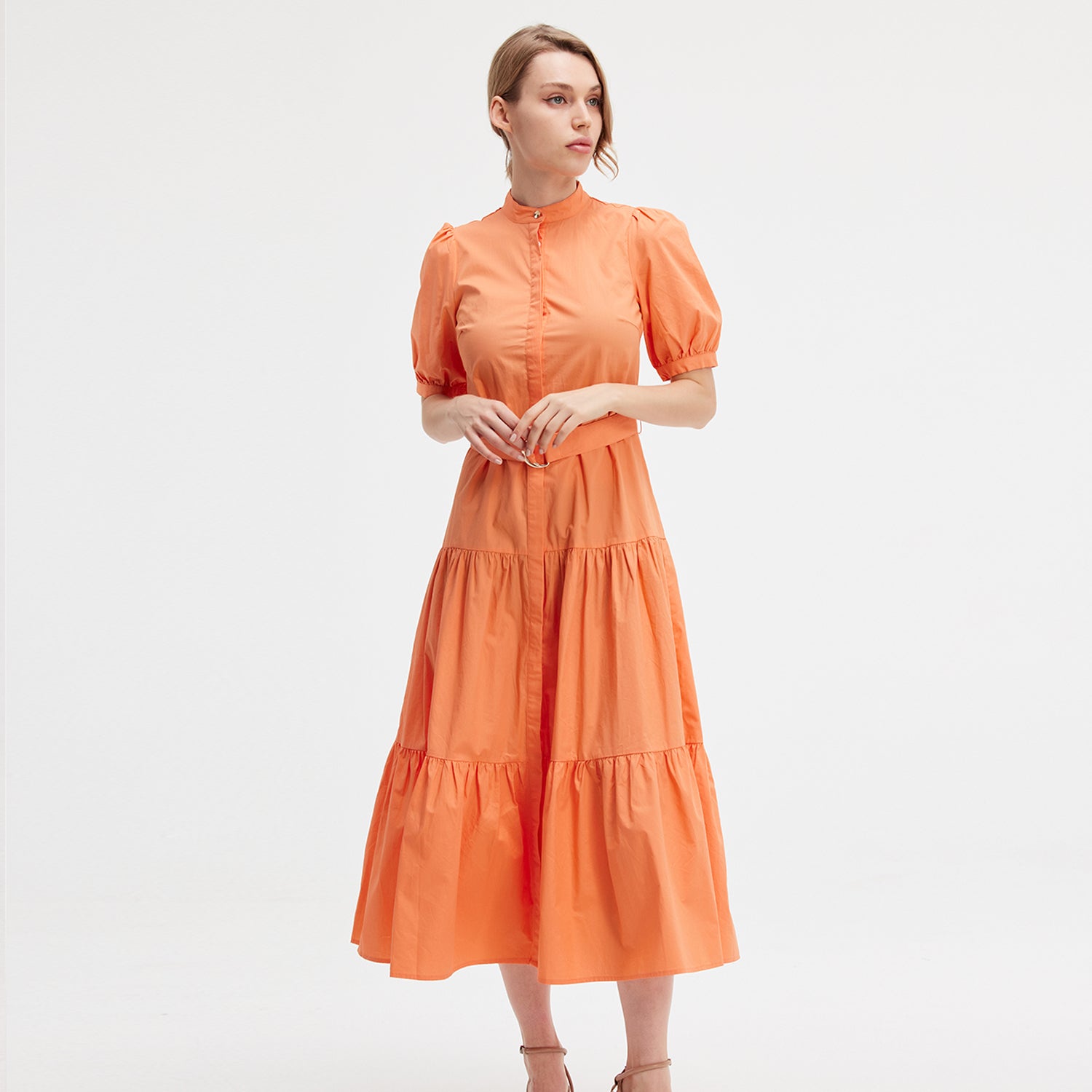 Robe chemise en coton à ceinture ajoutée