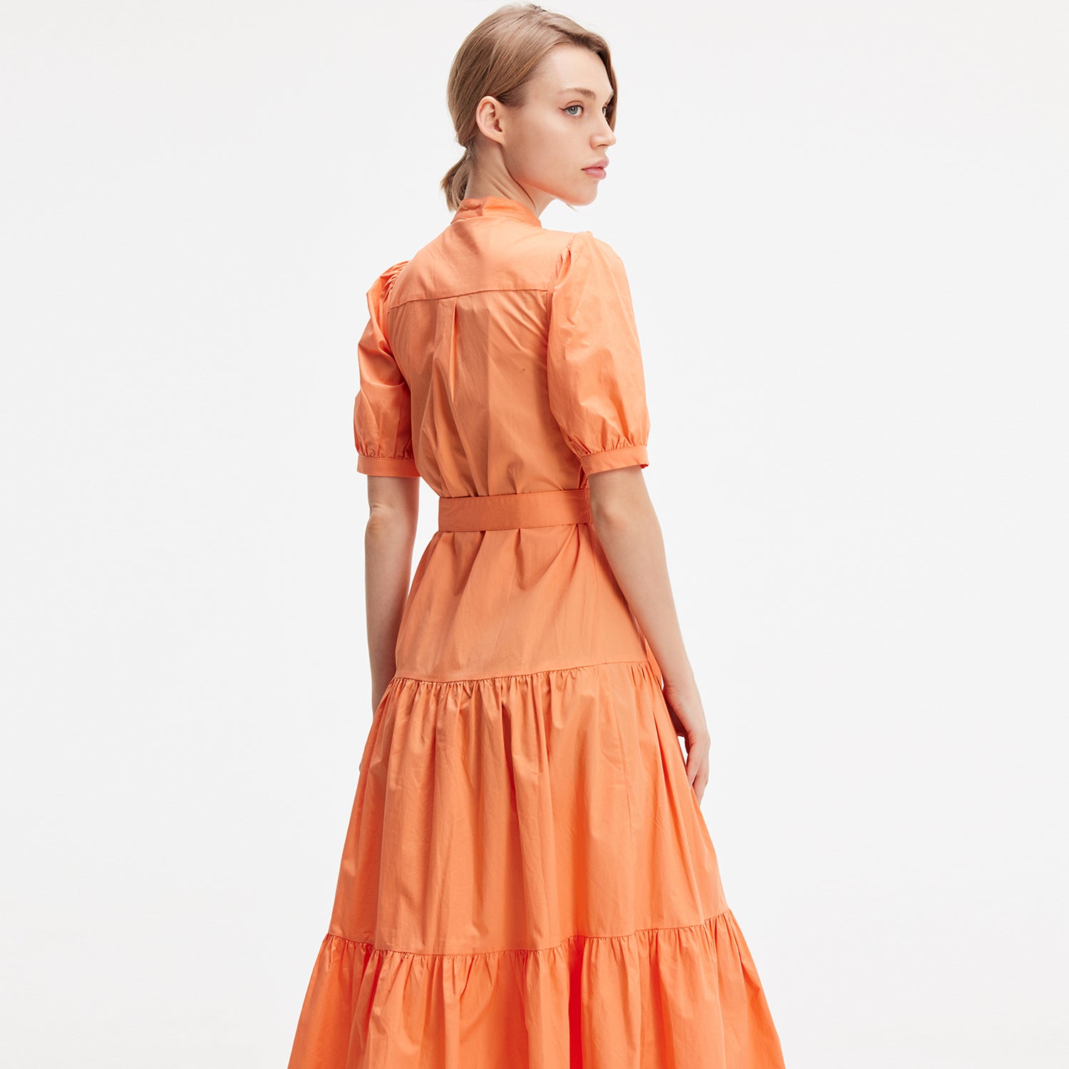 Robe chemise en coton à ceinture ajoutée