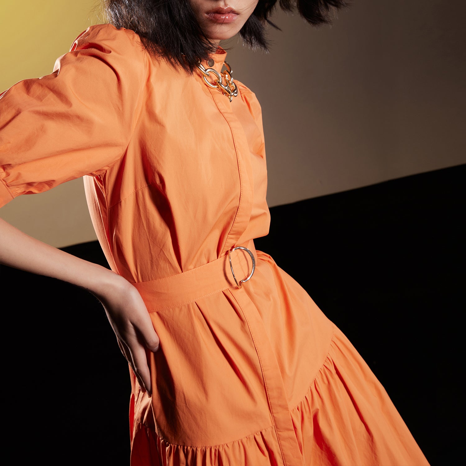 Robe chemise en coton à ceinture ajoutée