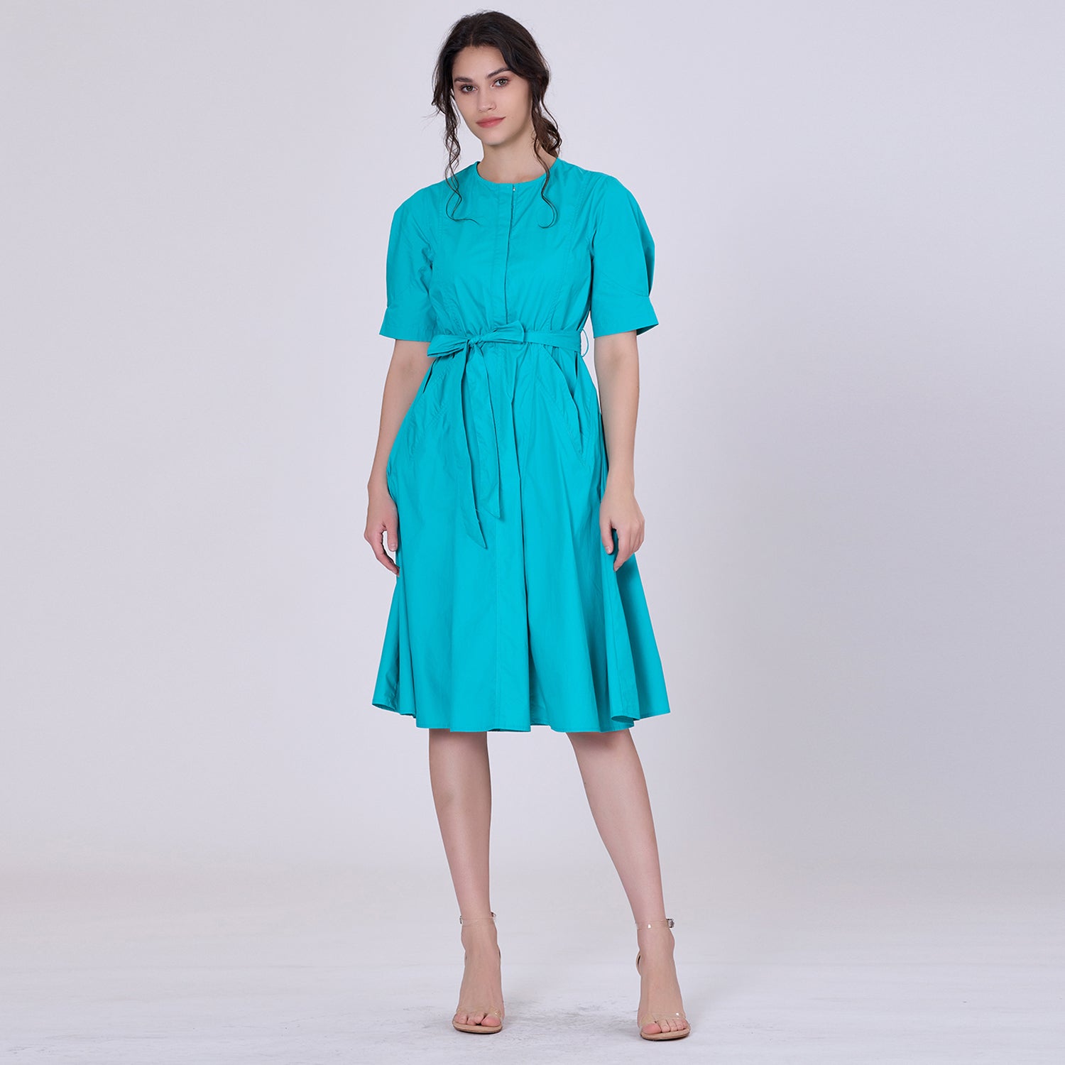 Robe-chemise en coton évasée et manches ballon