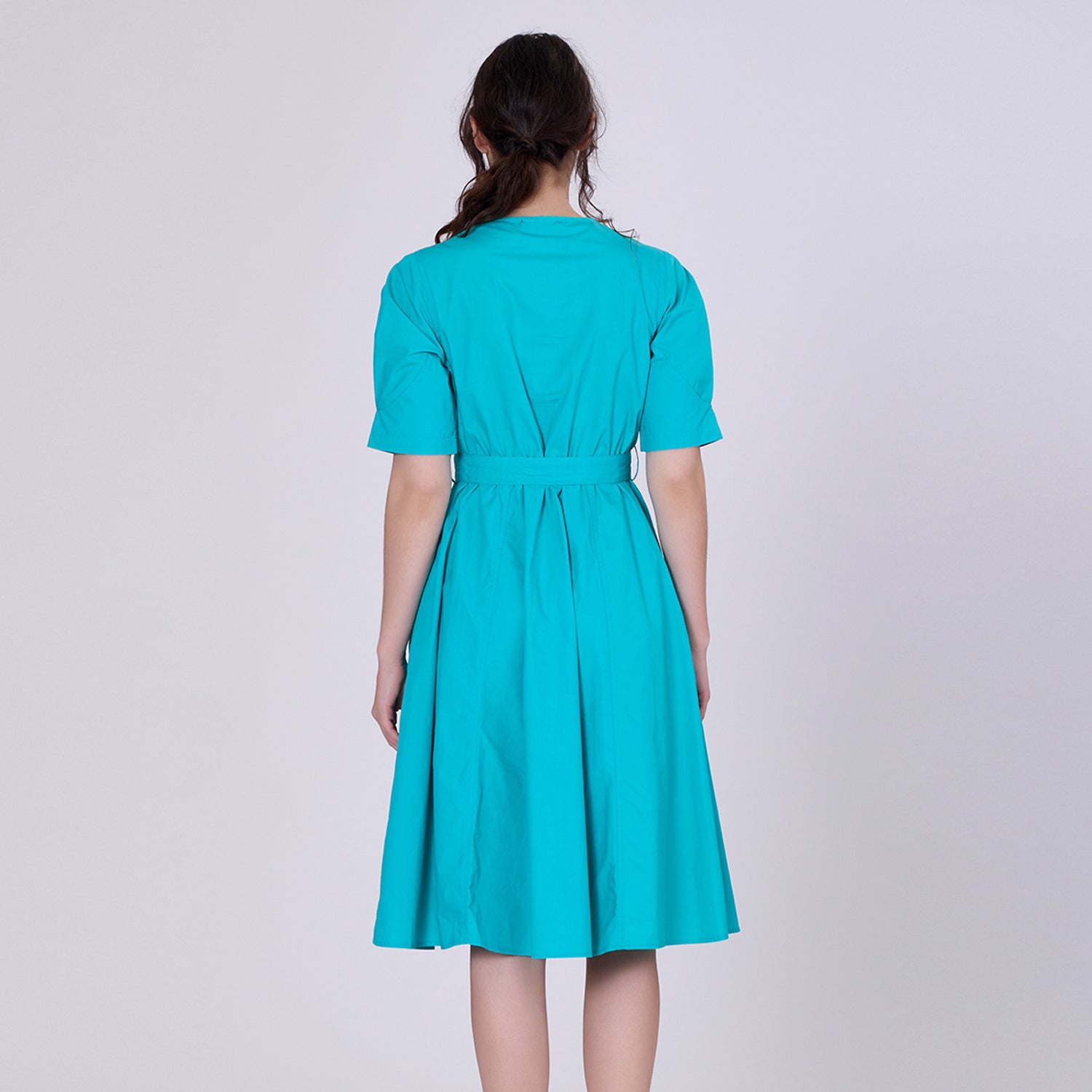 Robe-chemise en coton évasée et manches ballon