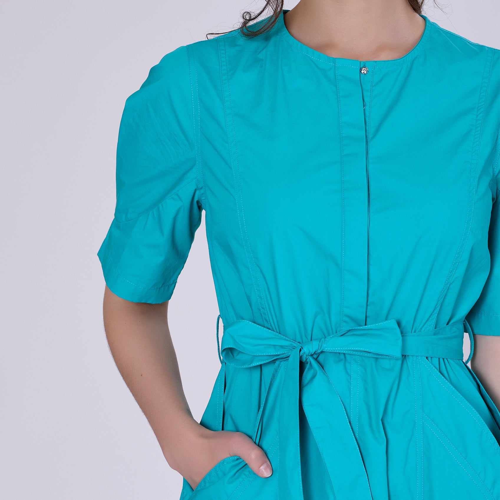 Robe-chemise en coton évasée et manches ballon