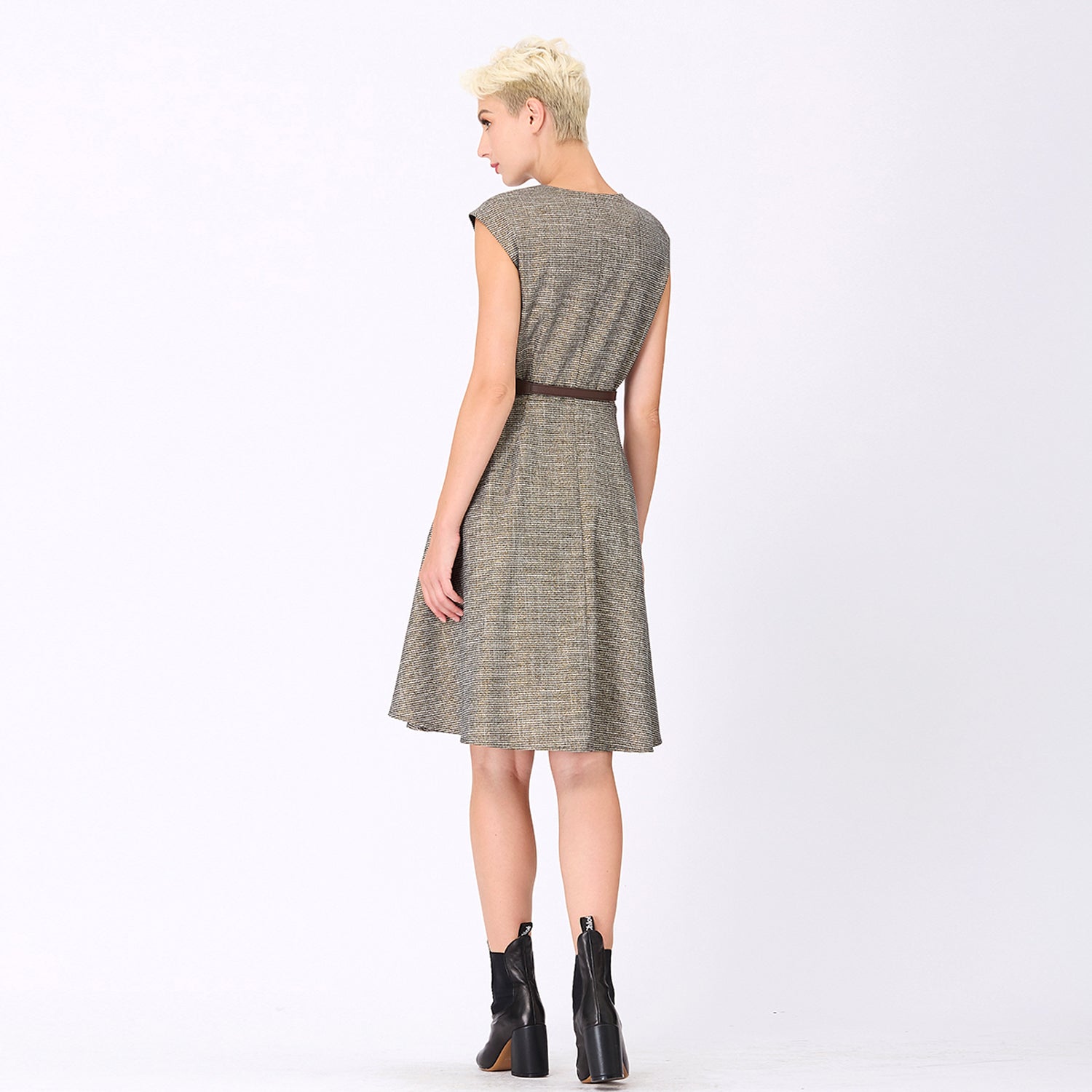 Robe trapèze à effet croisé