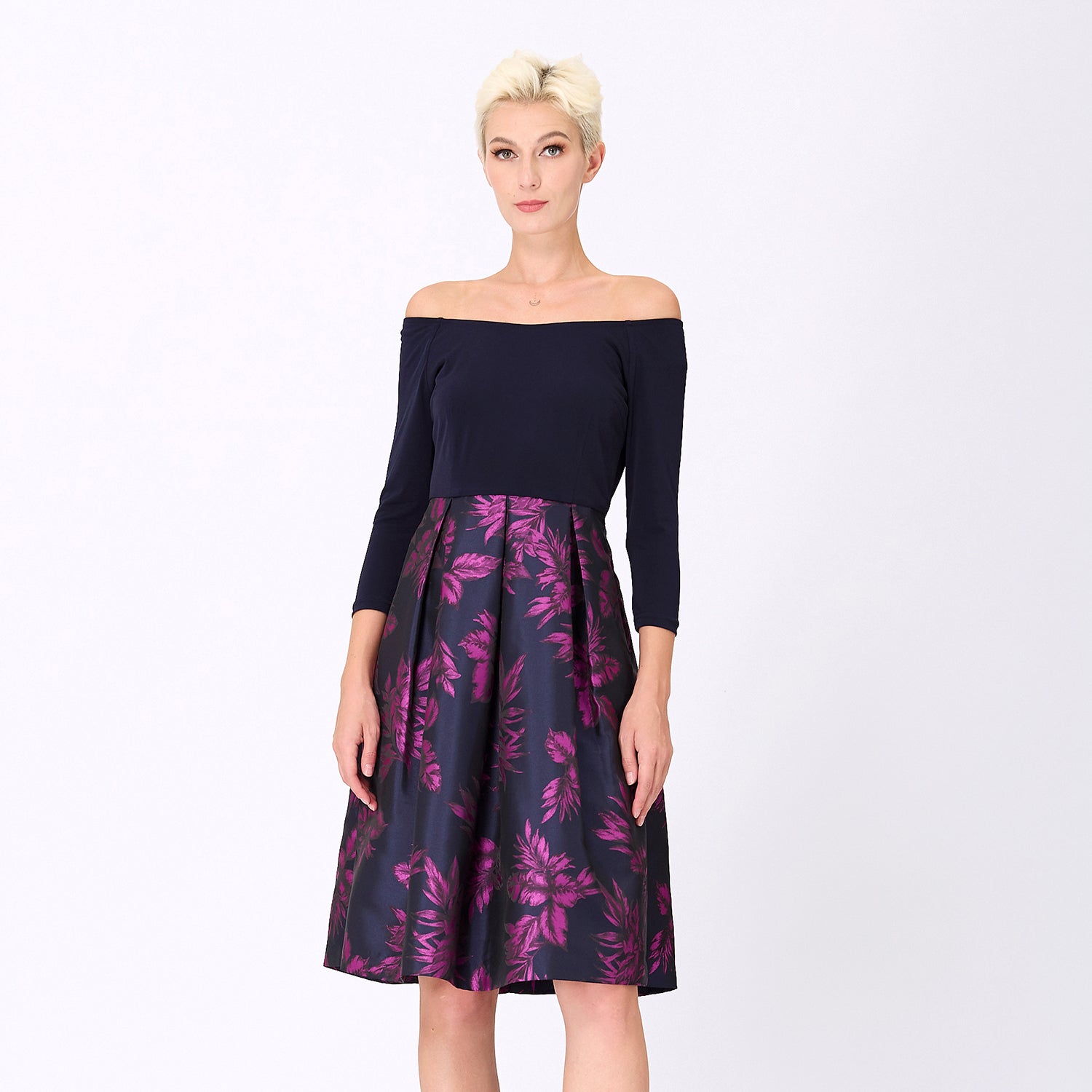 Robe bi-matière à brocart à motif floral