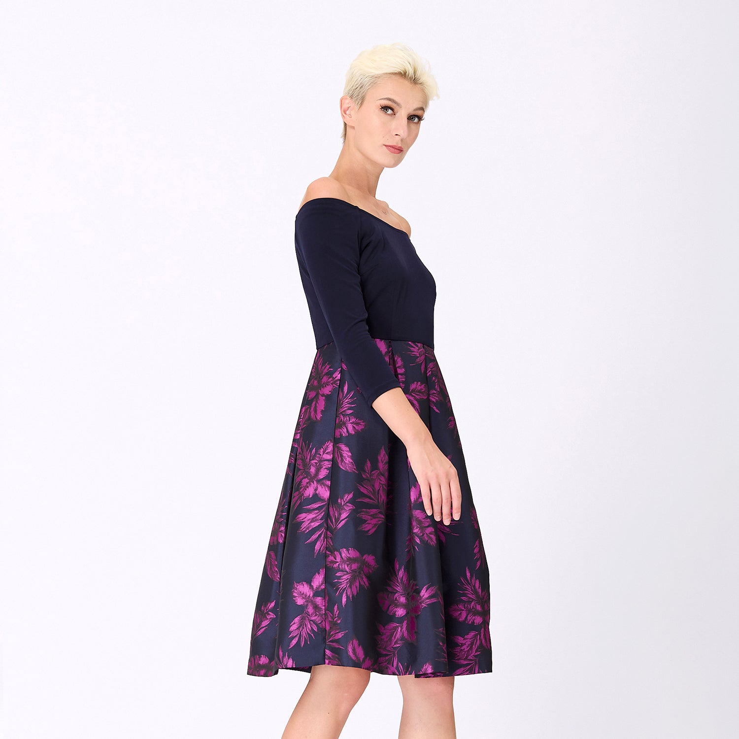 Robe bi-matière à brocart à motif floral