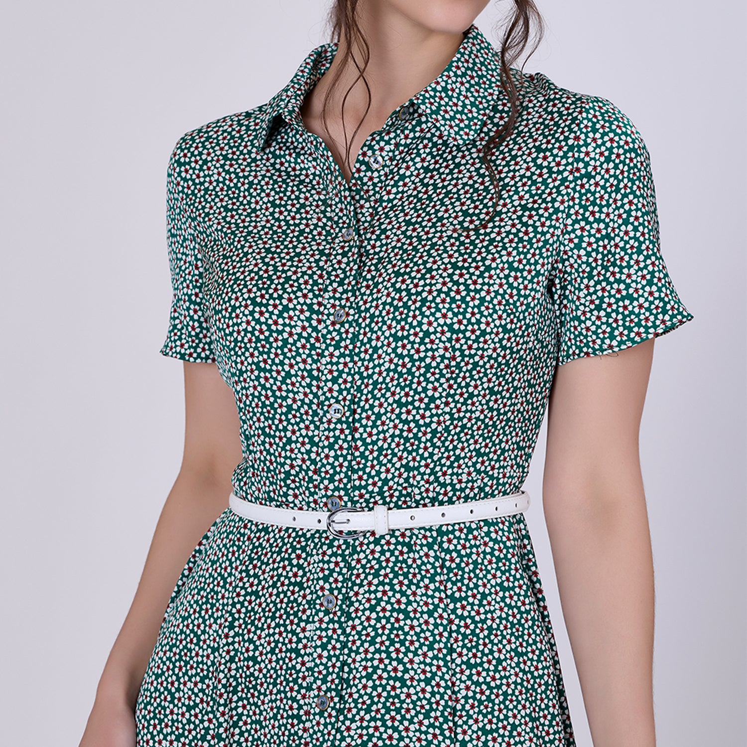 Robe-chemise à imprimé floral rétro
