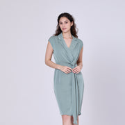 Robe asymétrique à panneau drapé