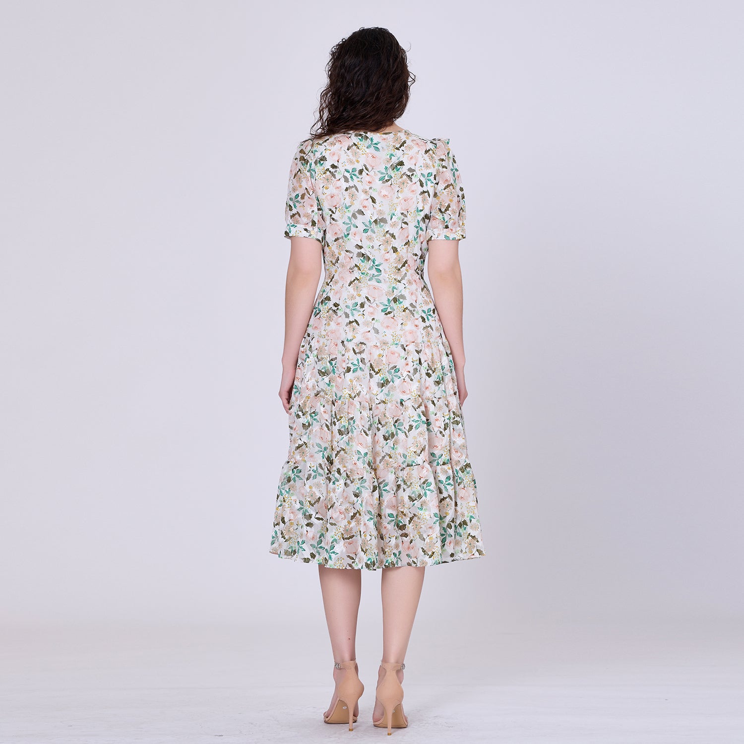 Robe florale mi-longue en mousseline