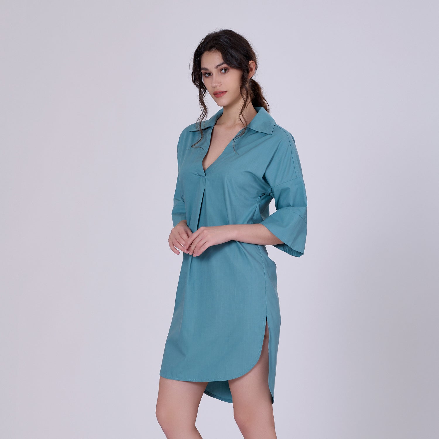 Robe chemise minimaliste en coton