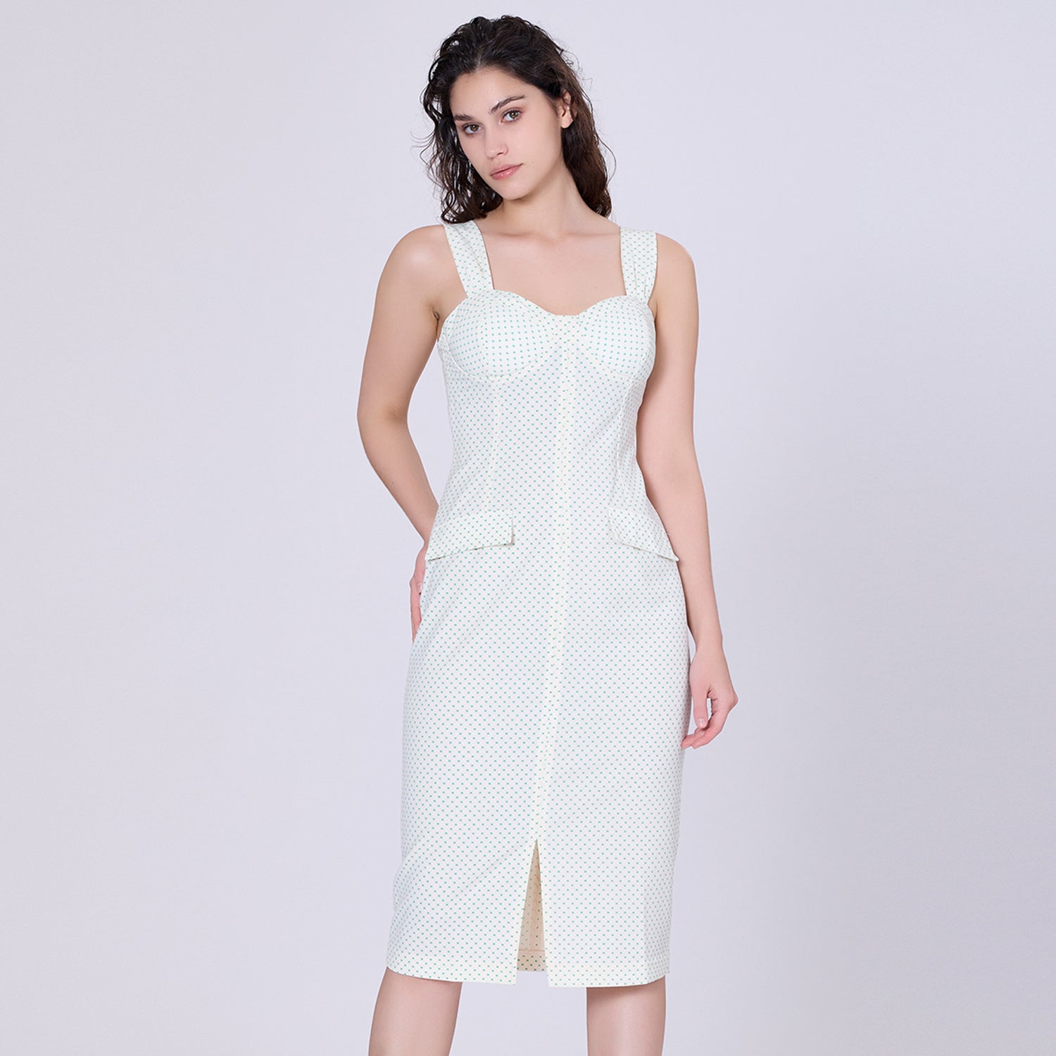 Robe fourreau à bretelles larges et imprimé mini pois