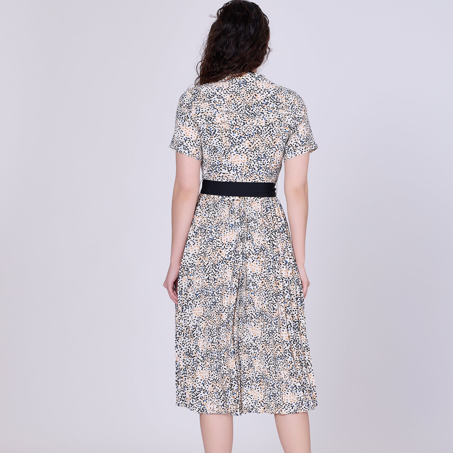 Robe imprimée à jupe plissée et imprimé graphique