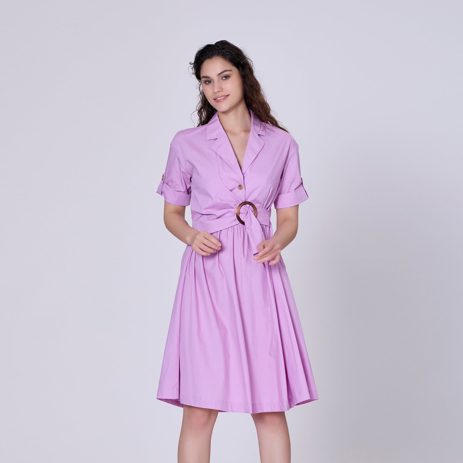 Robe-chemise avec ceinture- panneau asymétrique