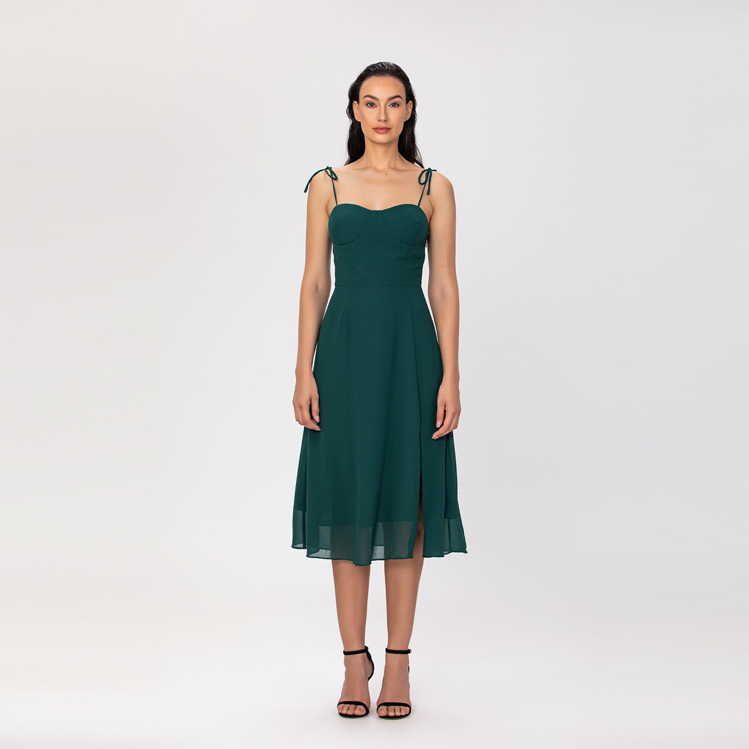 Robe midi fluide à bretelles et fente - Smart & Joy