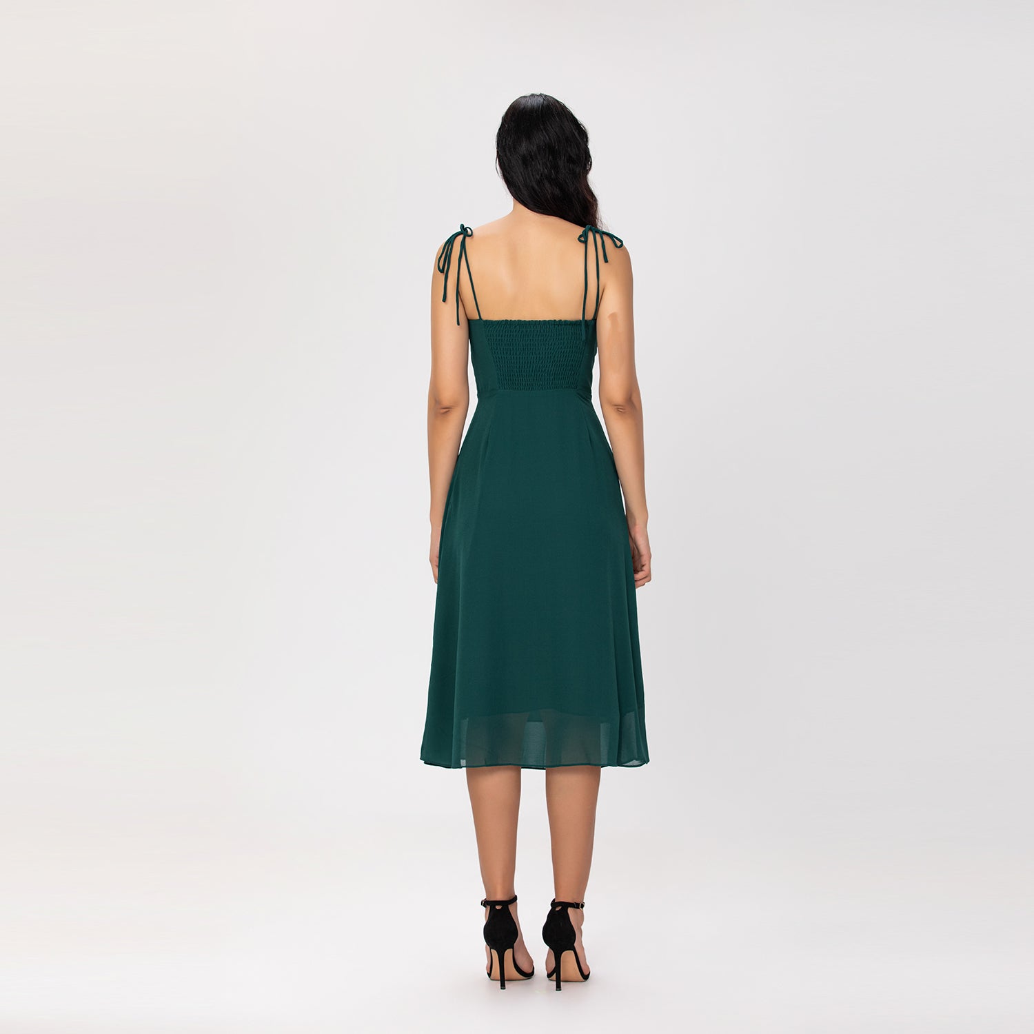 Robe midi fluide à bretelles et fente - Smart & Joy