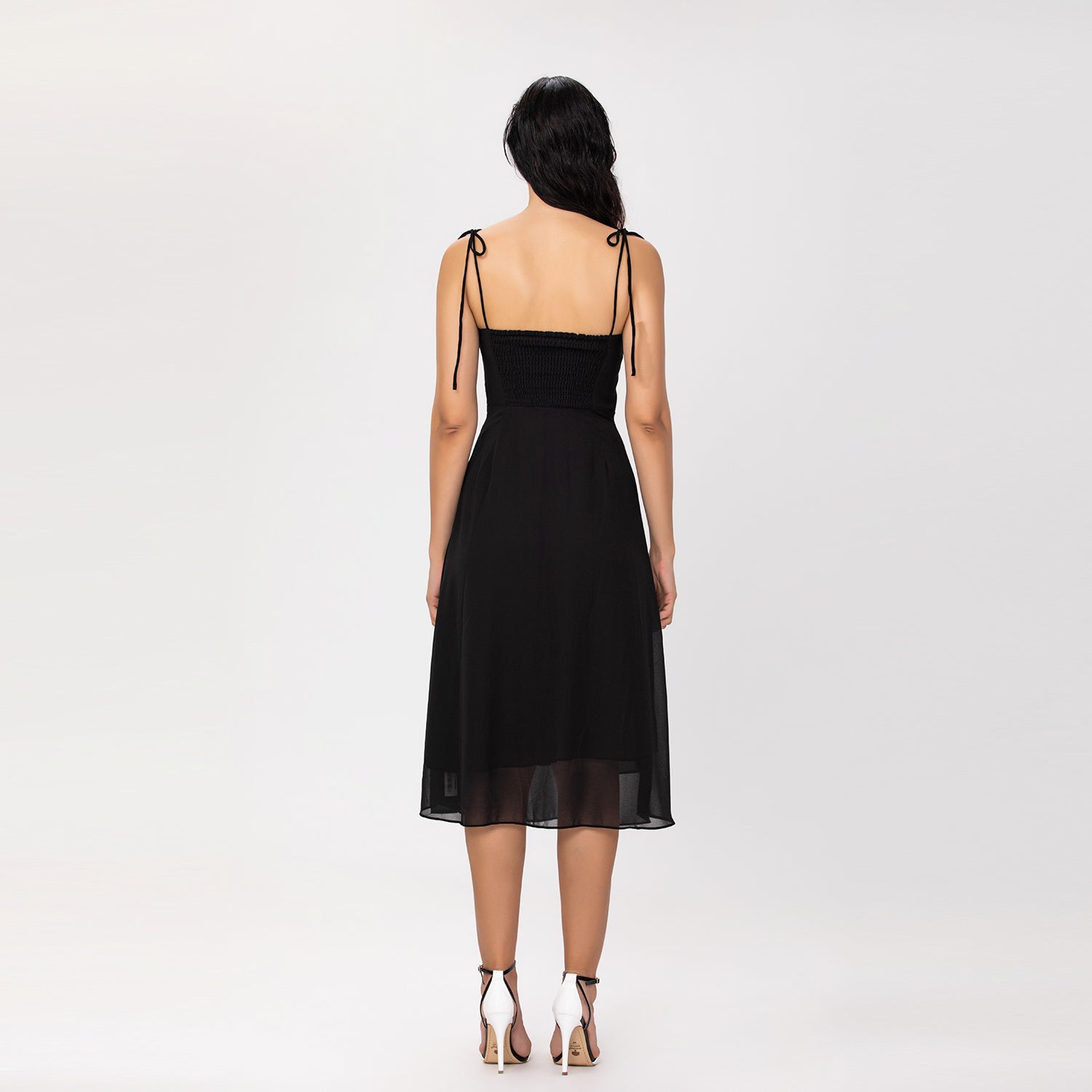 Robe midi fluide à bretelles et fente - Smart & Joy