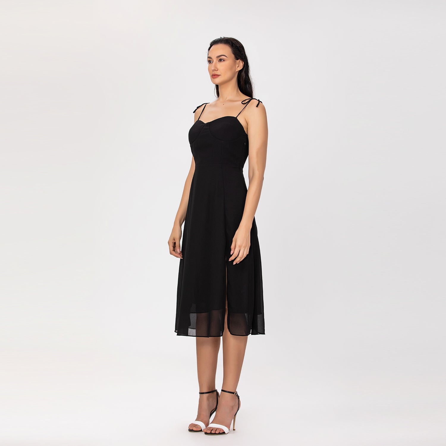 Robe midi fluide à bretelles et fente - Smart & Joy