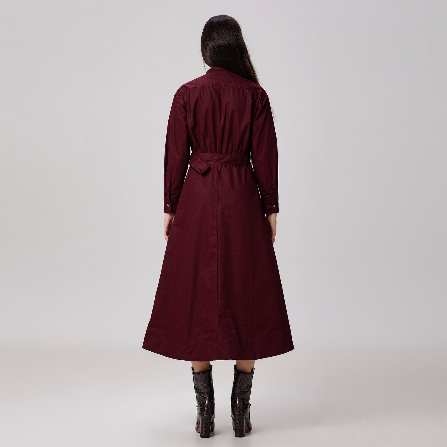 Robe-chemise en coton et col montant