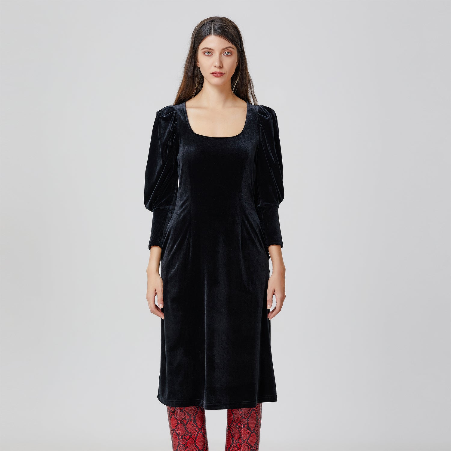 Robe en velours à manches bouffantes