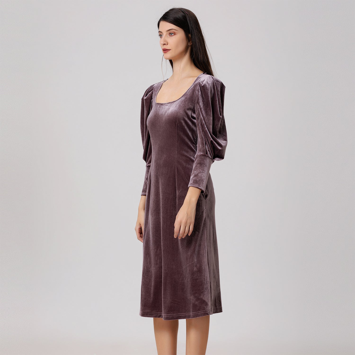 Robe en velours à manches bouffantes