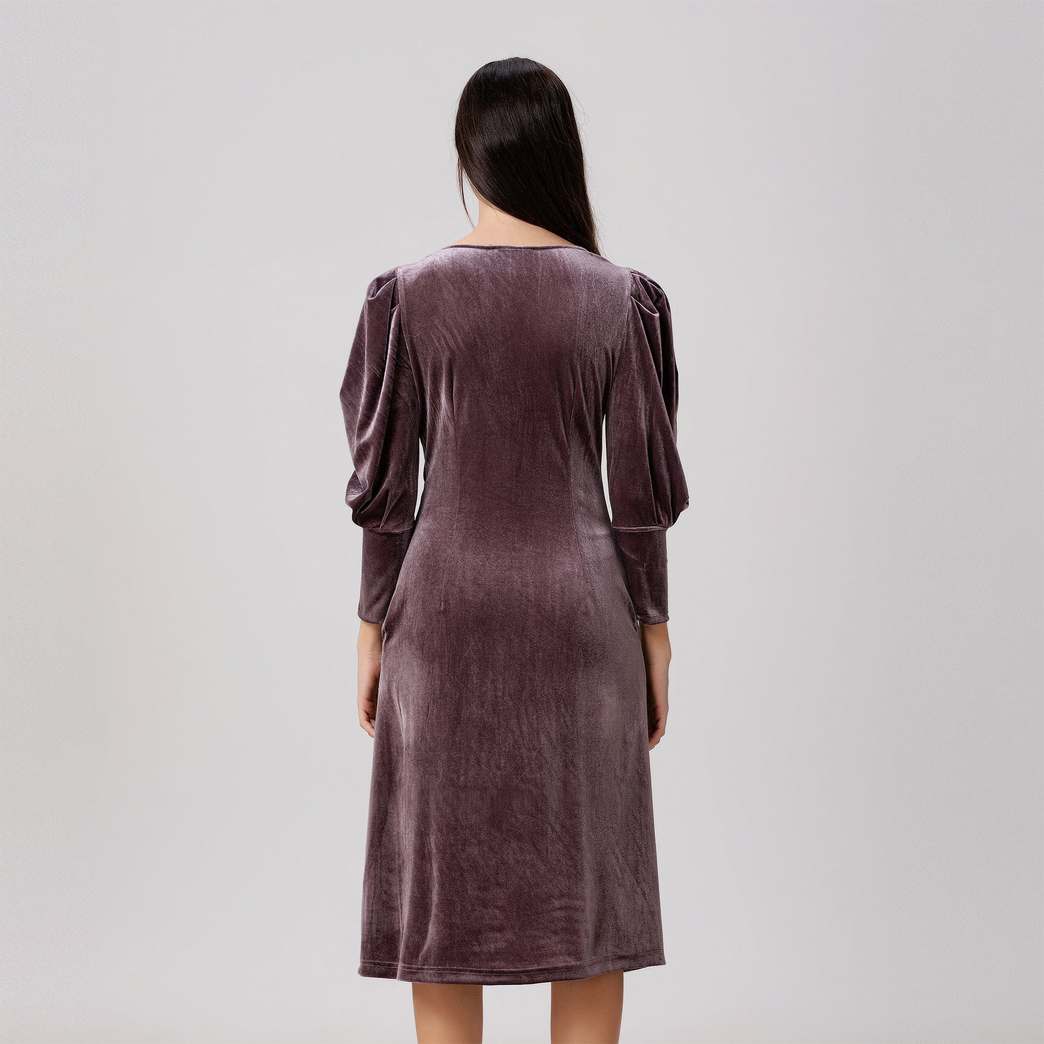 Robe en velours à manches bouffantes