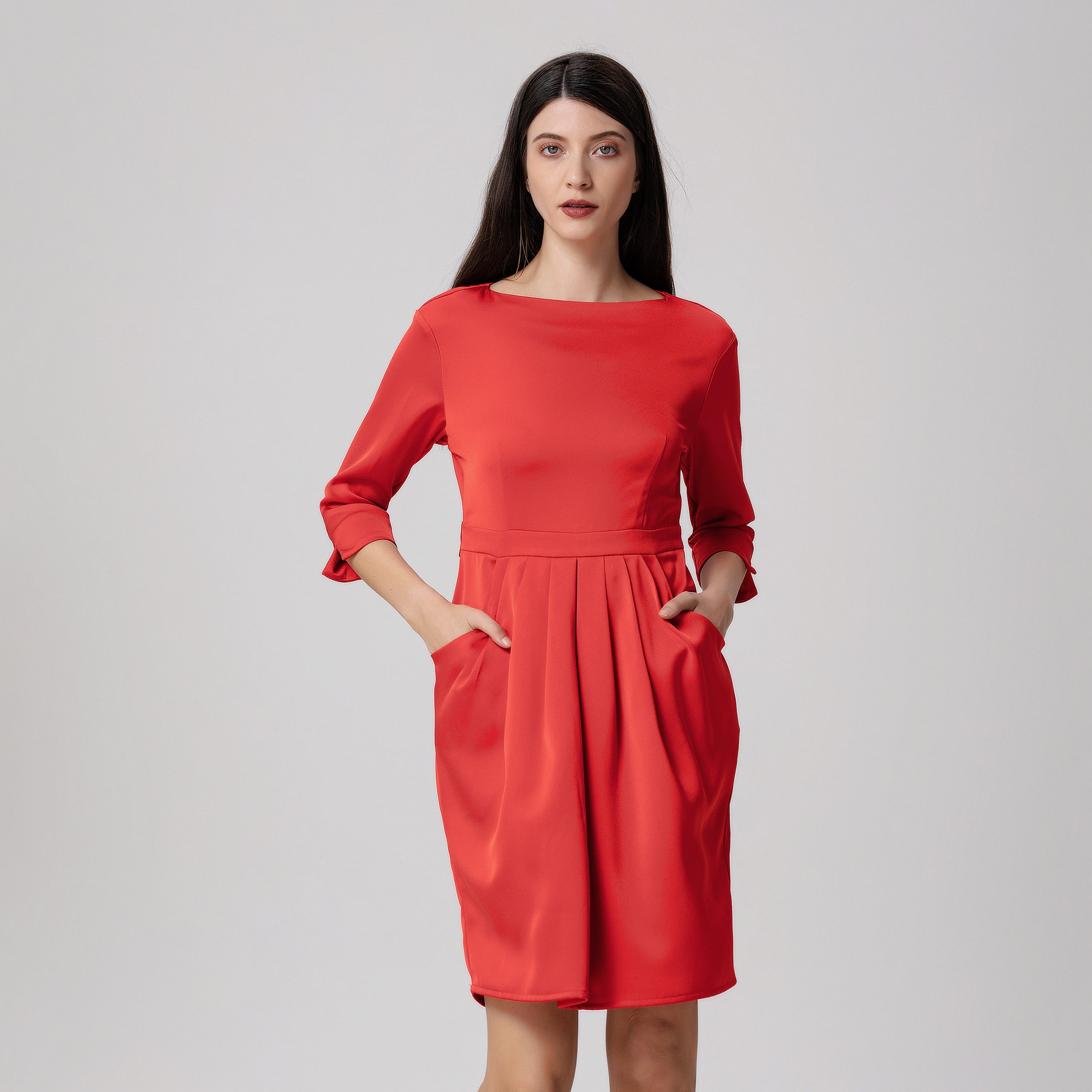 Robe taille soulignée et plis
