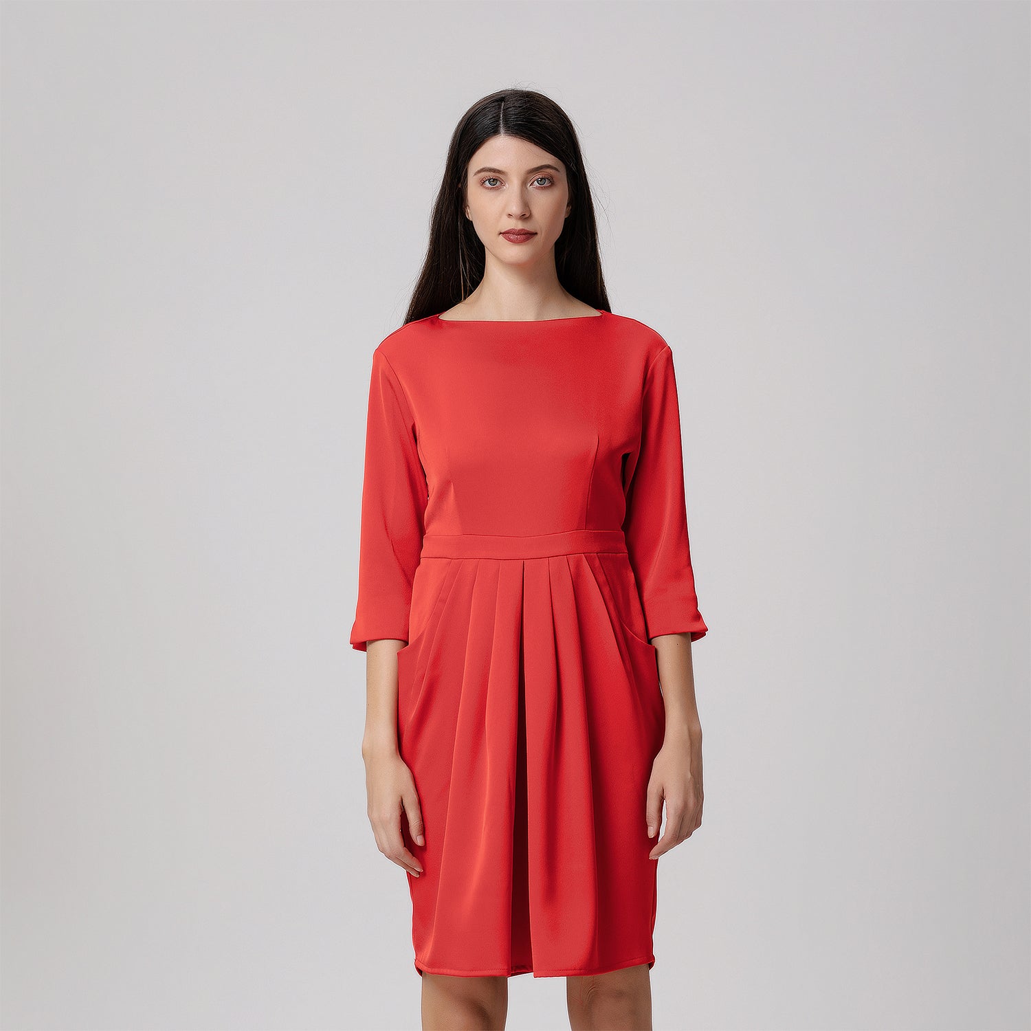 Robe taille soulignée et plis