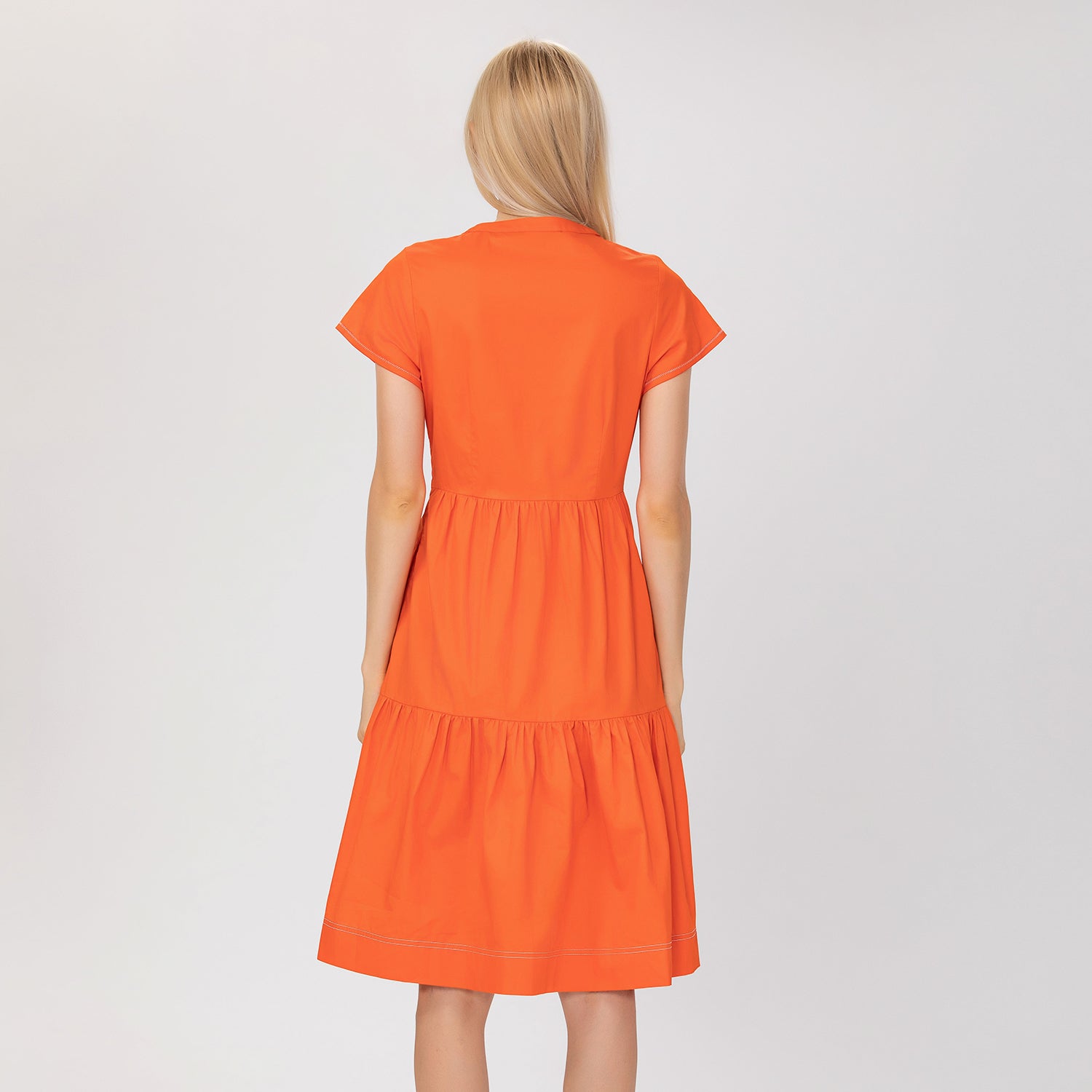 Robe chemise ajustée et évasée en coton