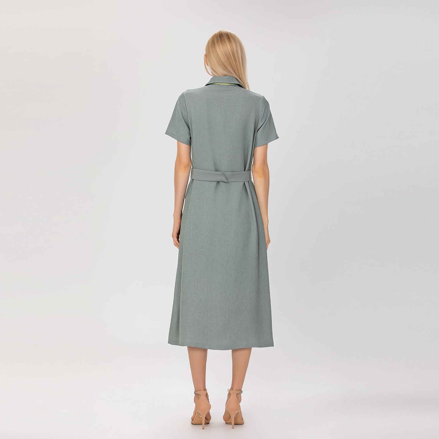 Robe chemisier midi à poches plaquées