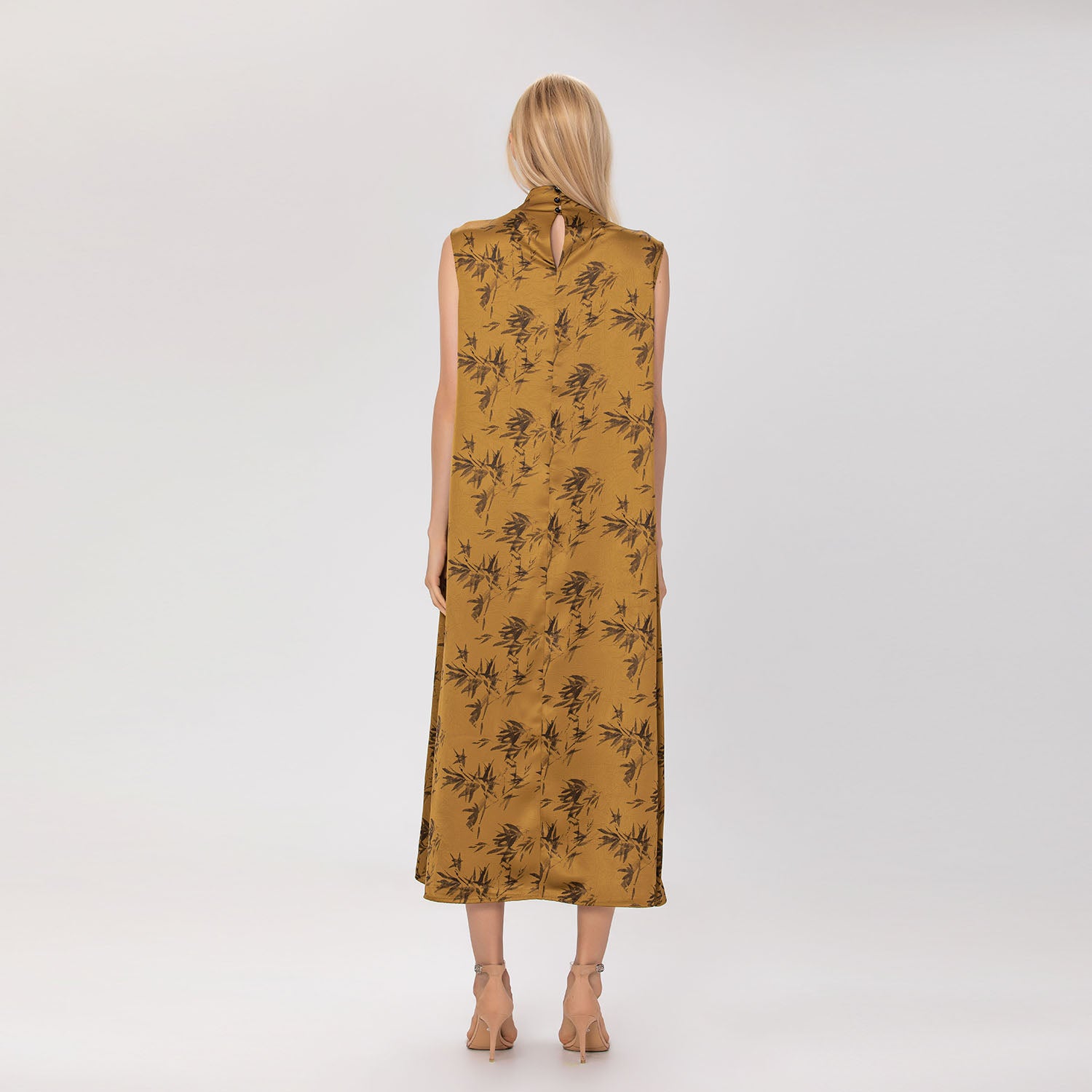 Robe sans manches en jacquard à col montant
