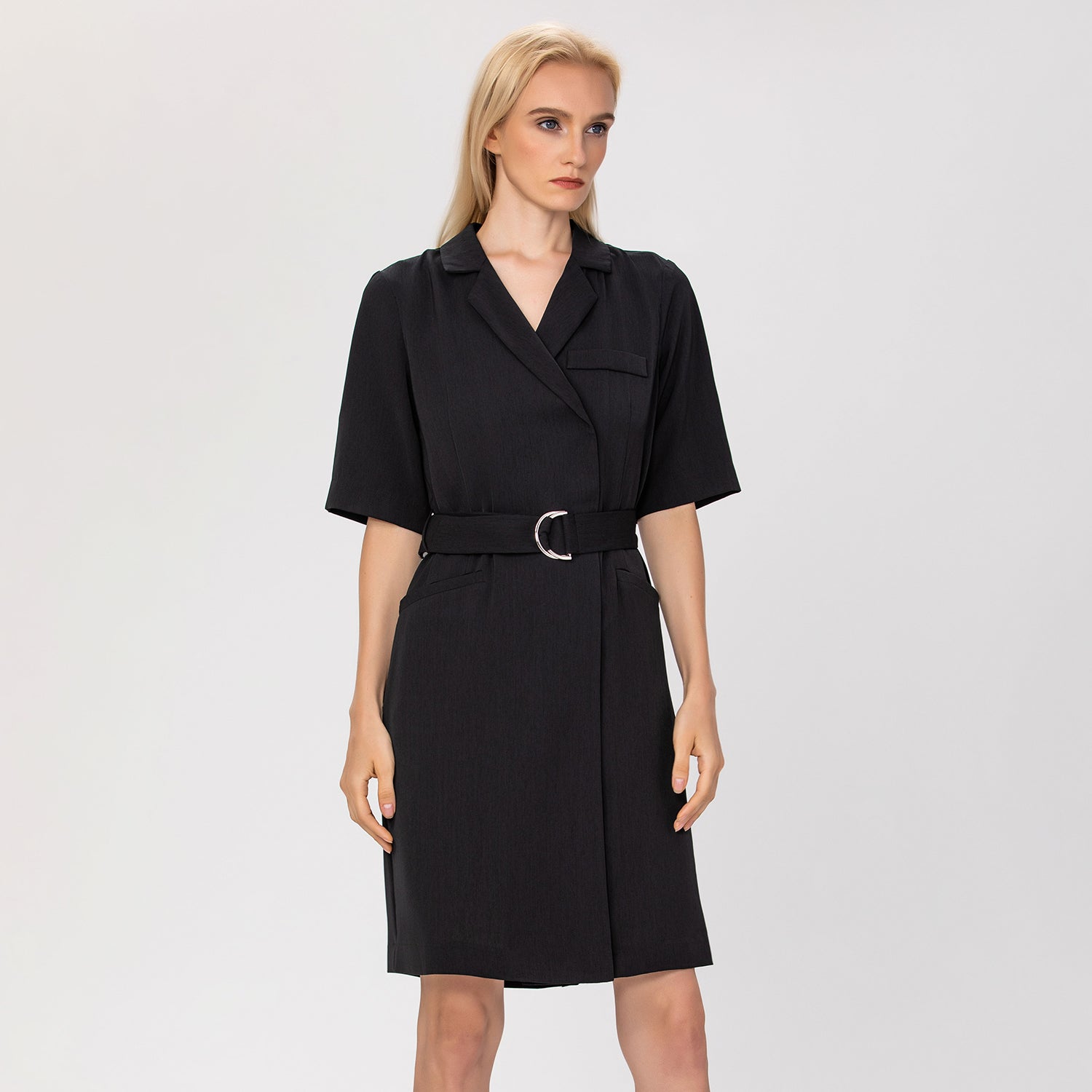 Robe portefeuille tailleur avec ceinture