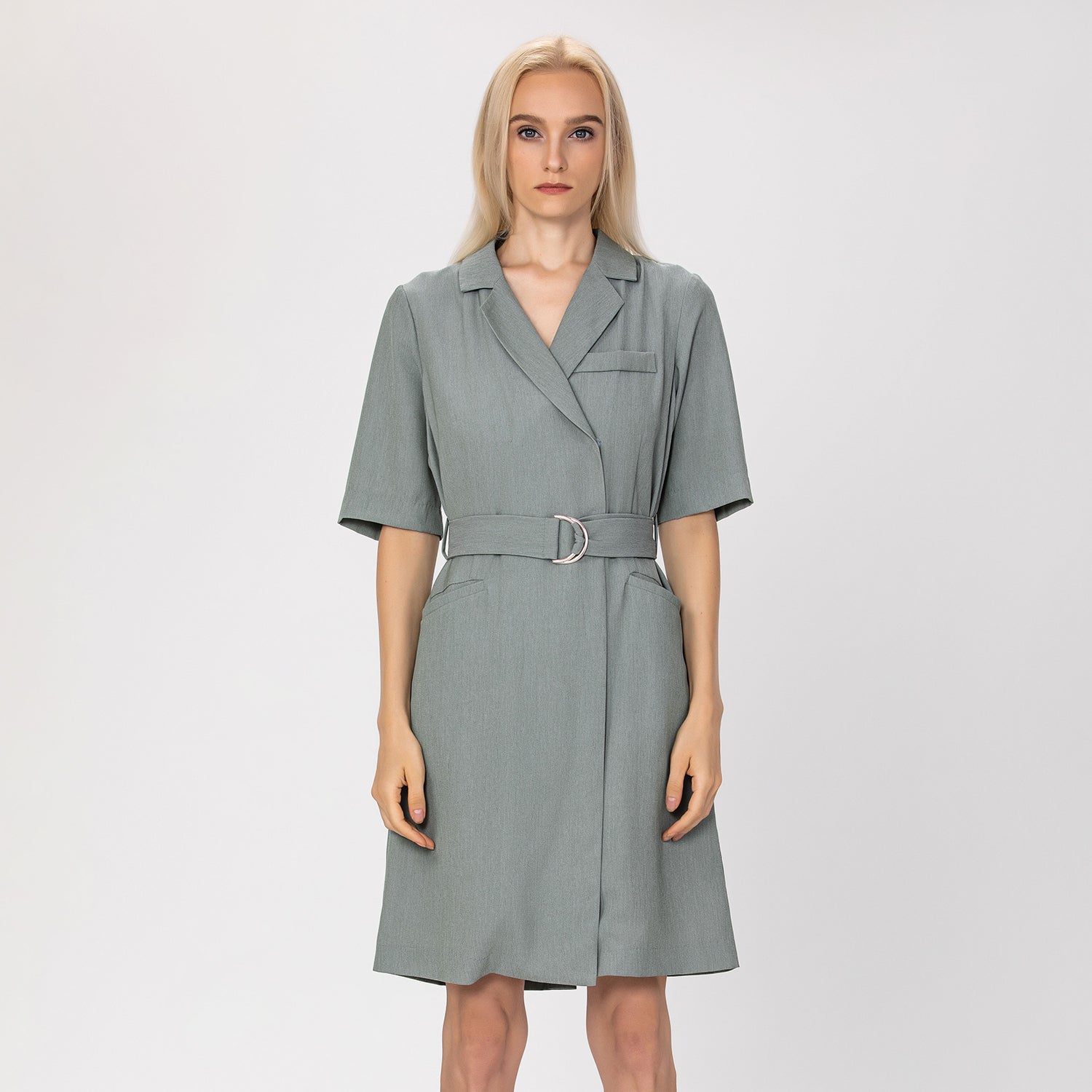 Robe portefeuille tailleur avec ceinture