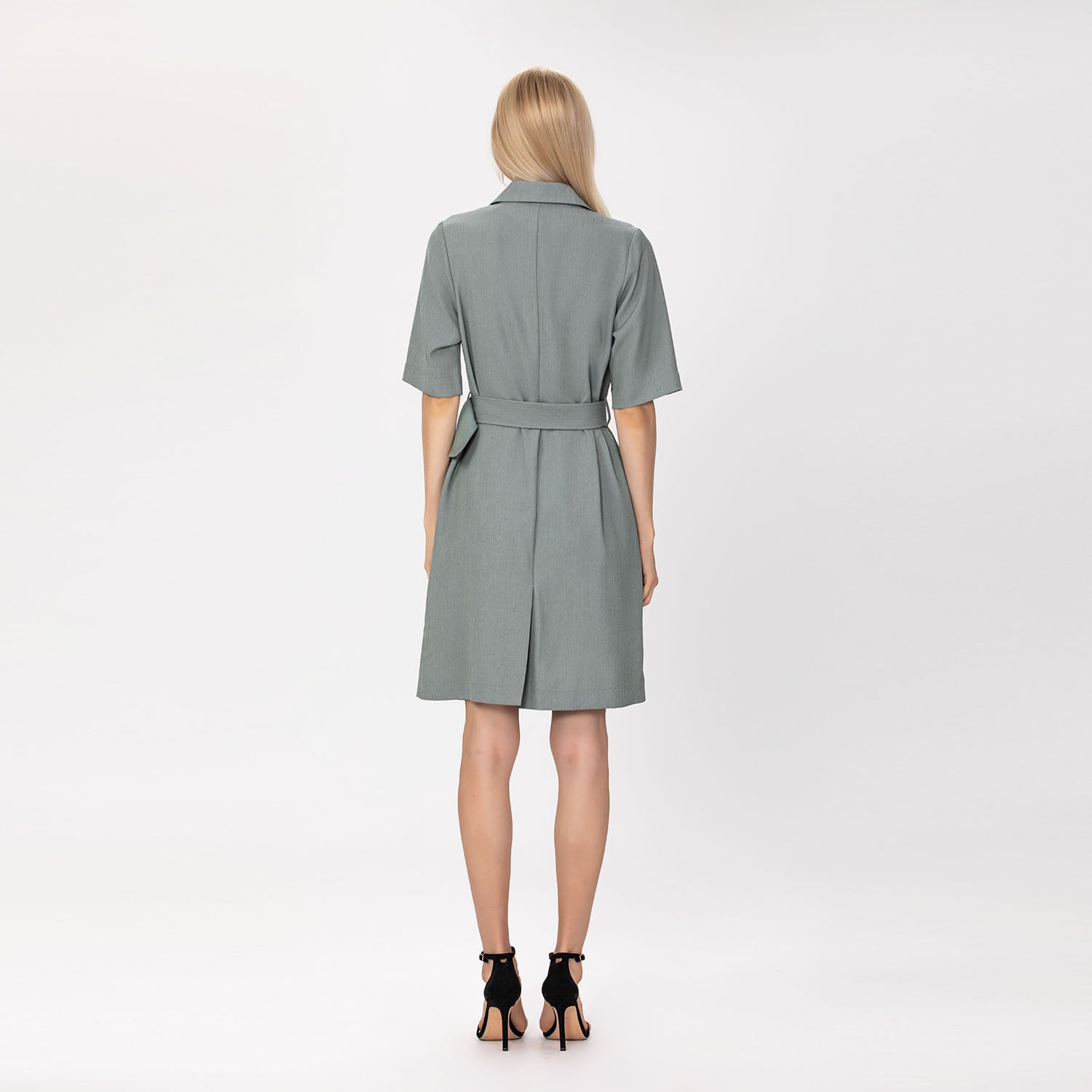 Robe blazer ceinturée