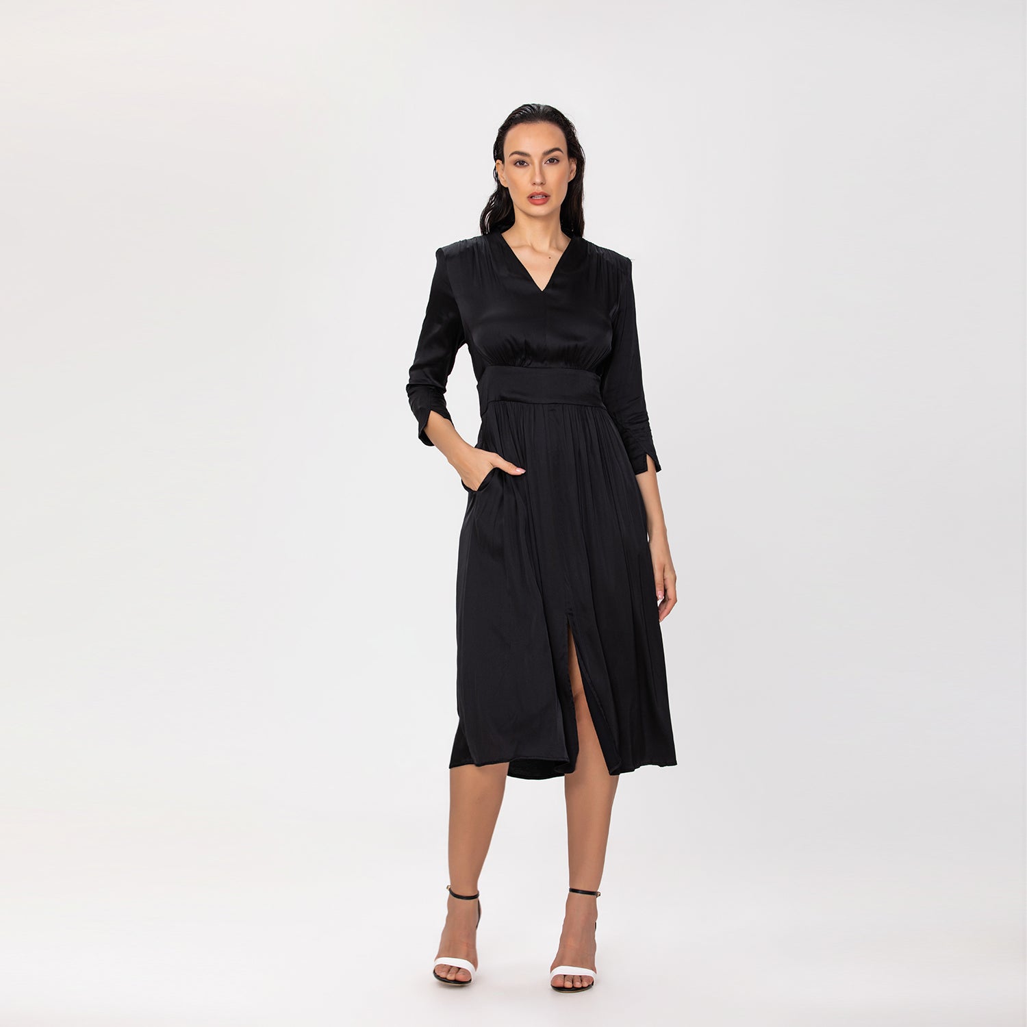Robe ajustée et évasée en satin