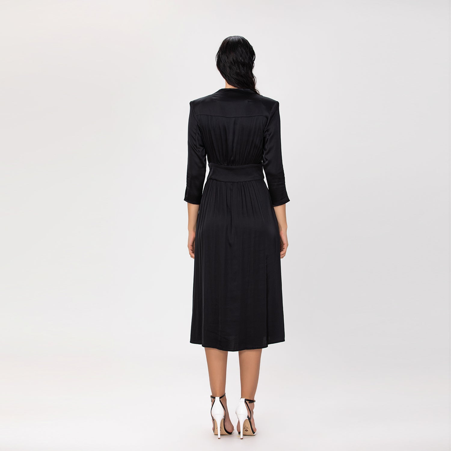 Robe ajustée et évasée en satin