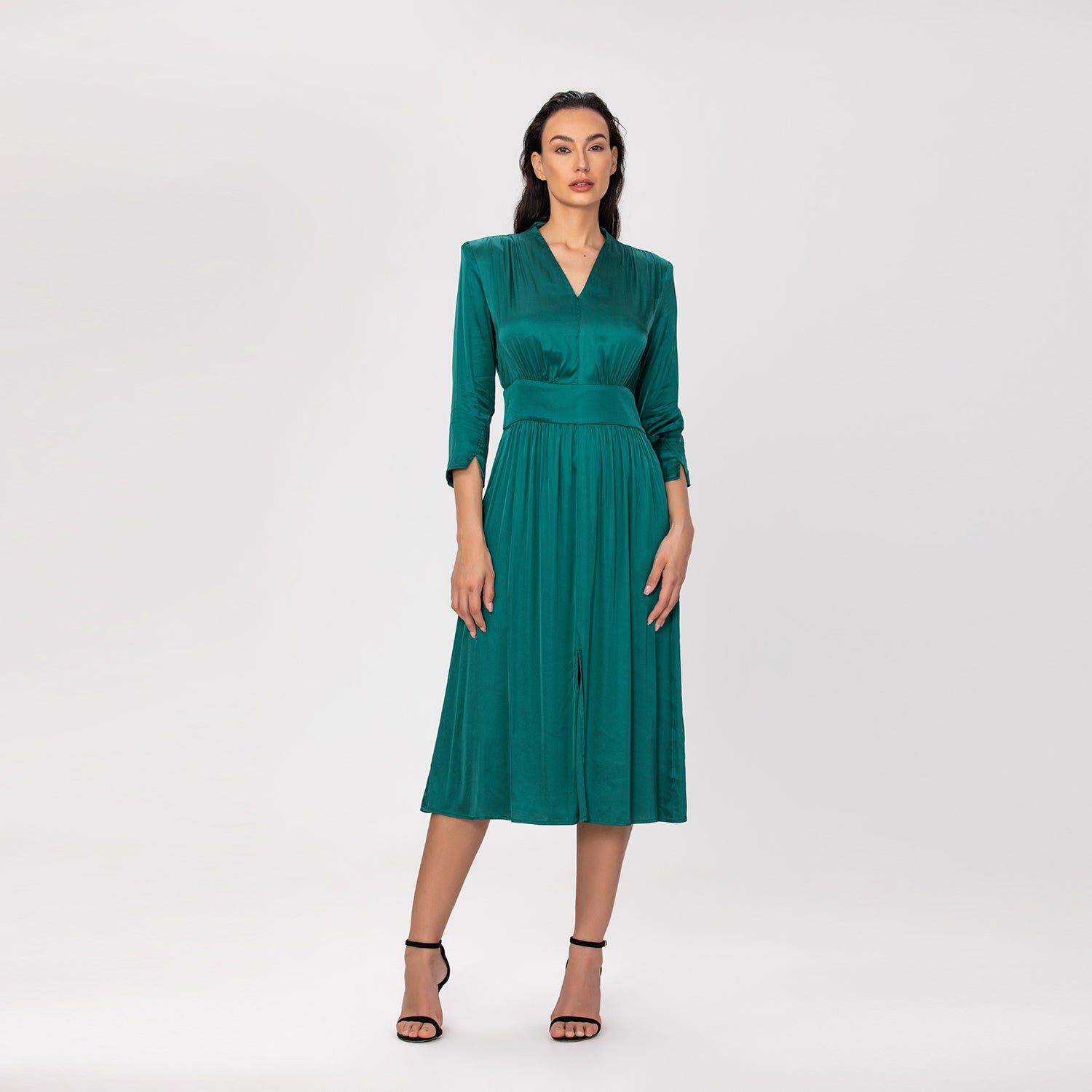 Robe ajustée et évasée en satin